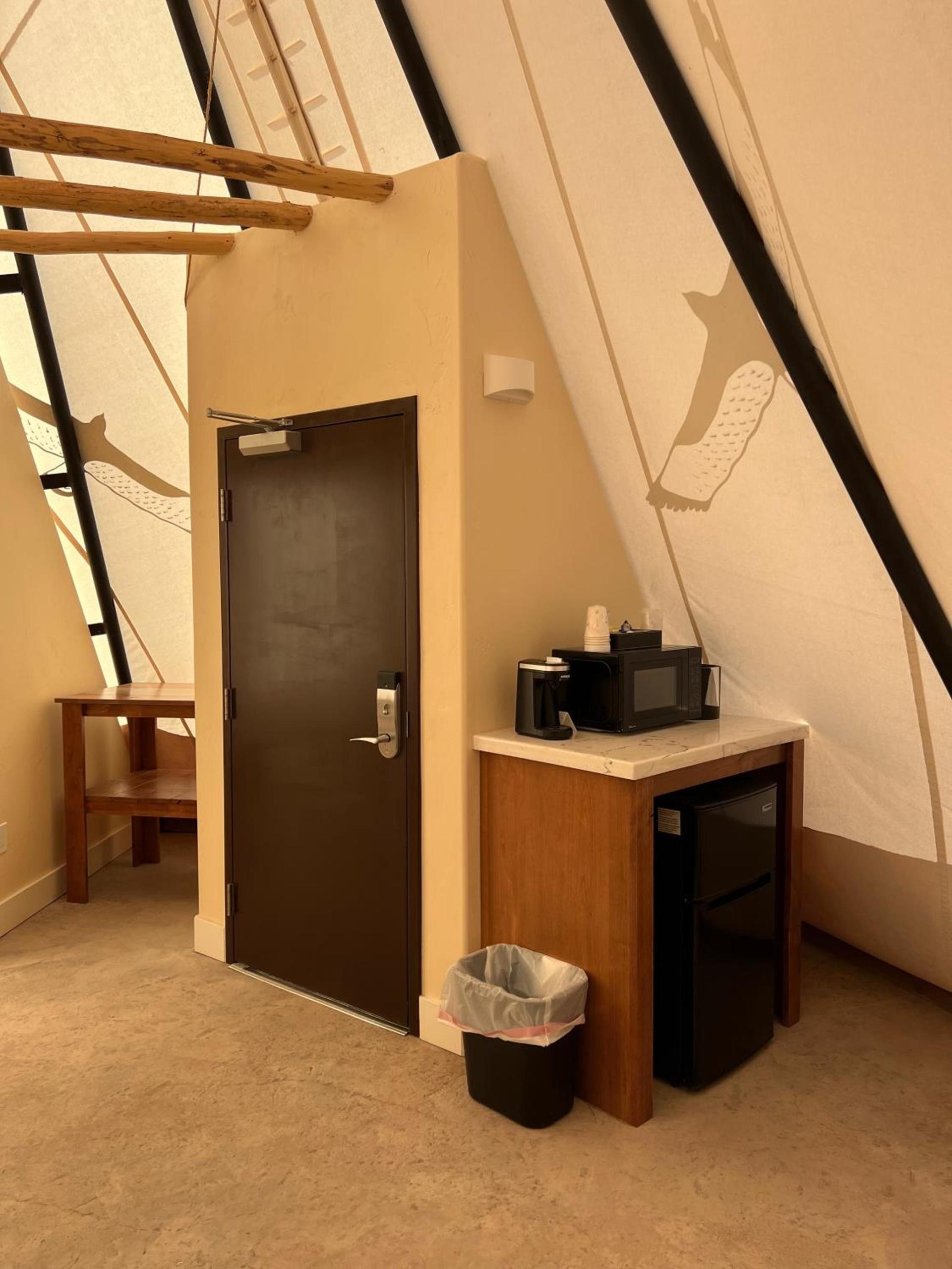 Bluff Dwellings Resort photo 7
