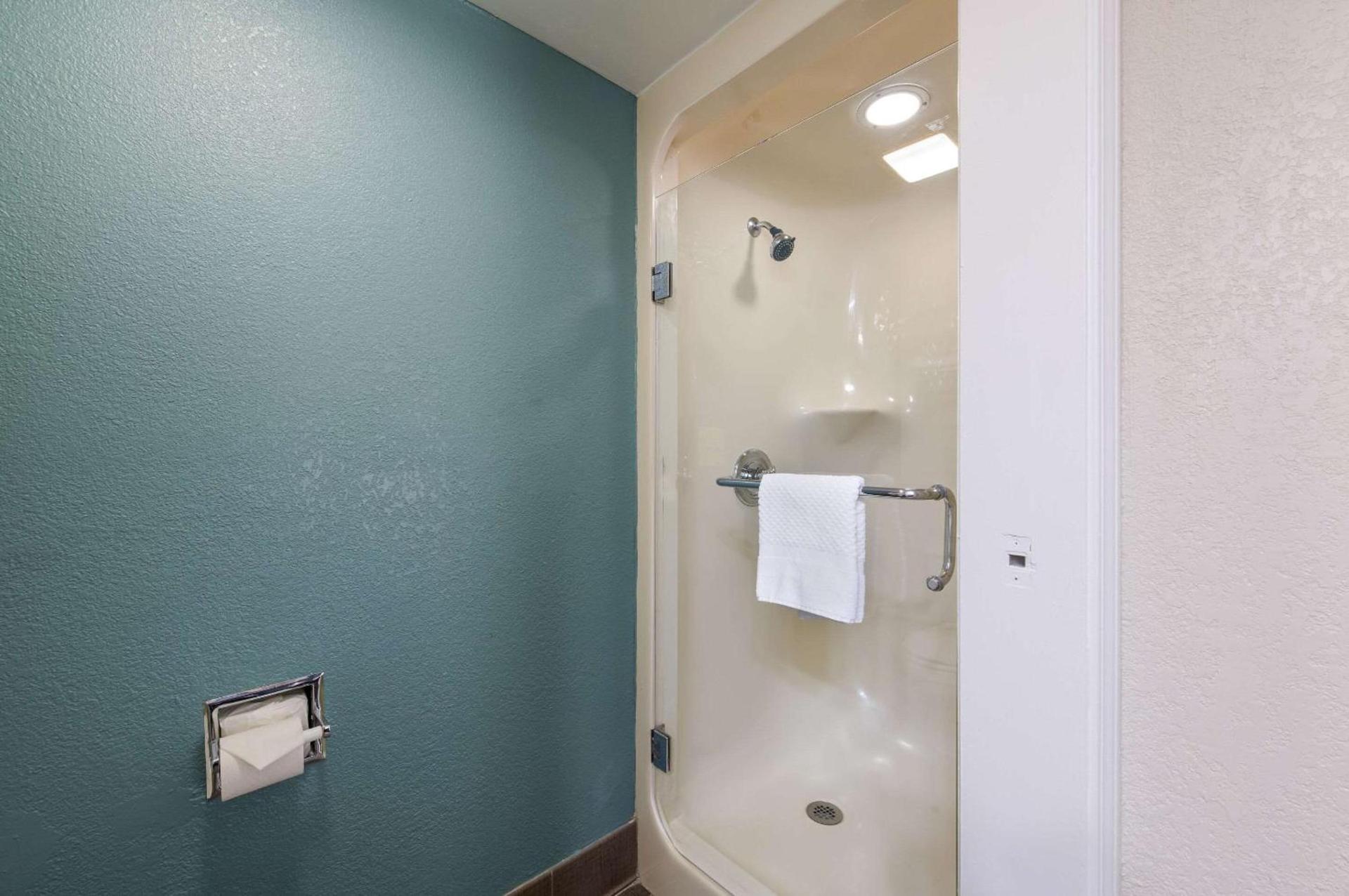 Sleep Inn Northlake photo 15