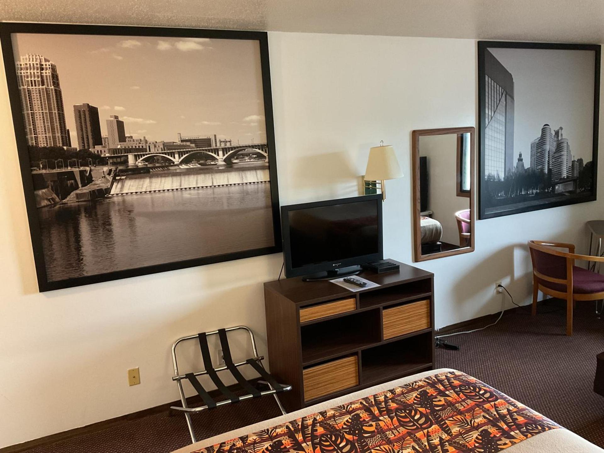 Budget Host Inn photo 21