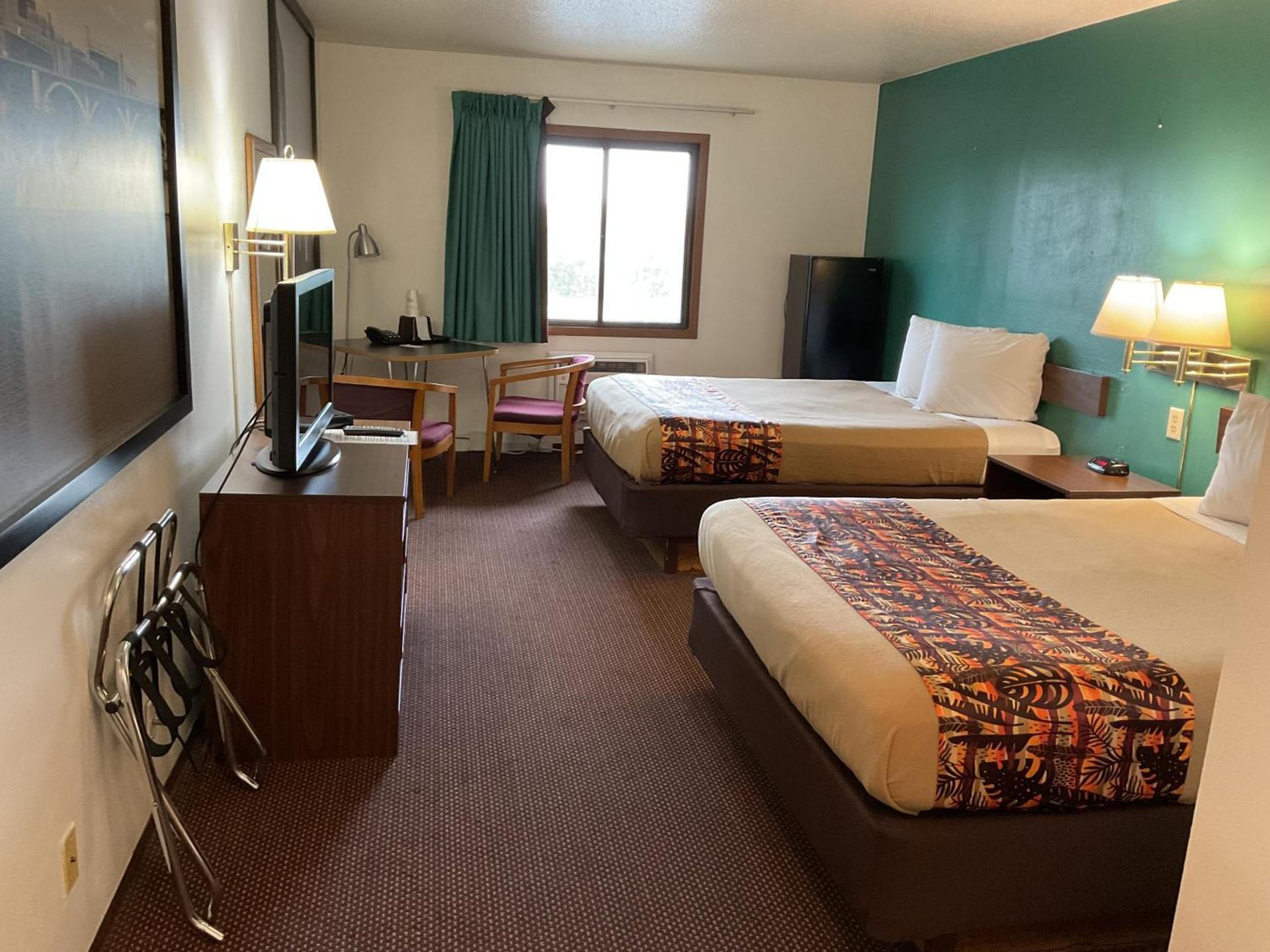 Budget Host Inn photo 17