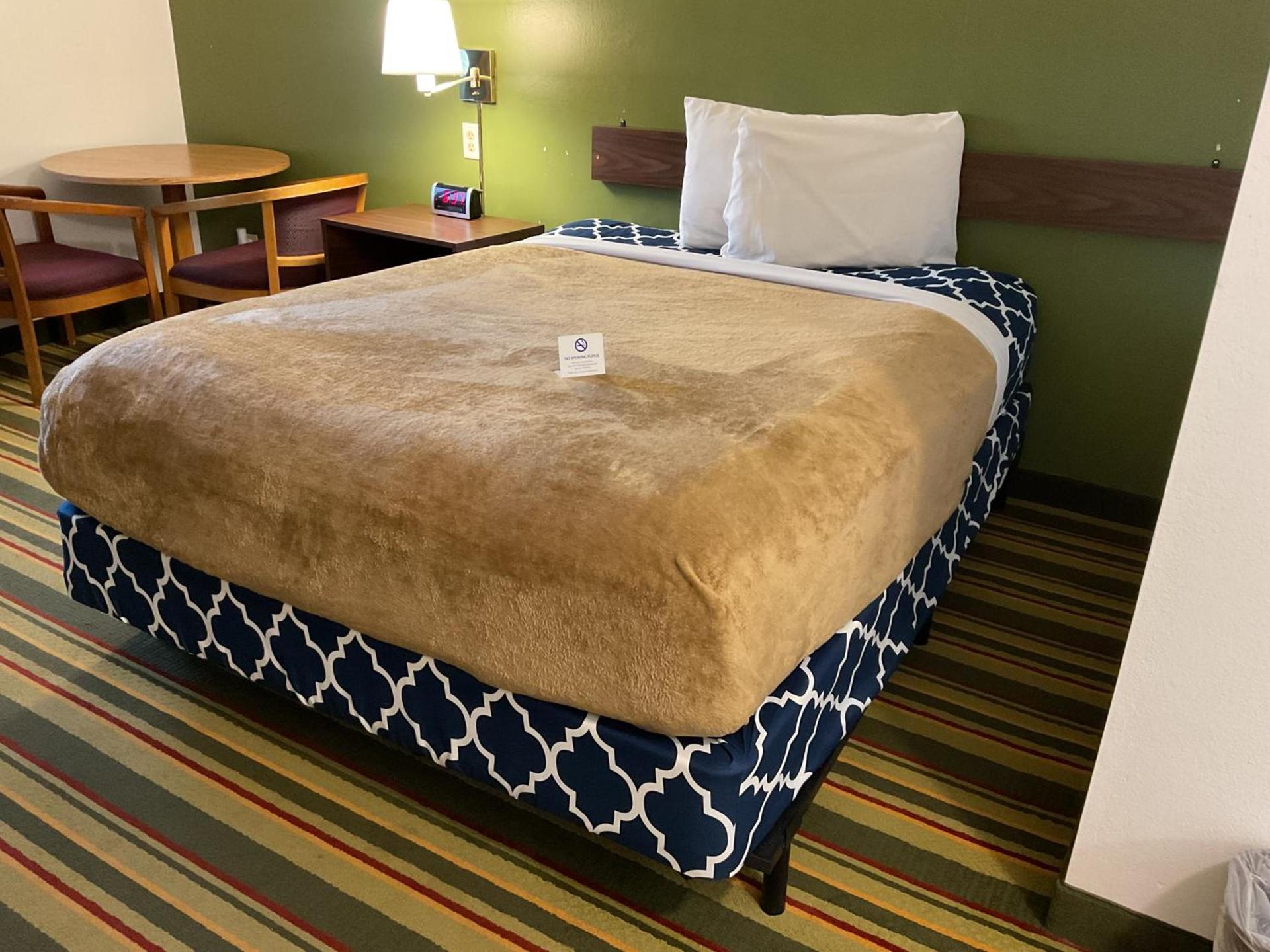 Budget Host Inn photo 10