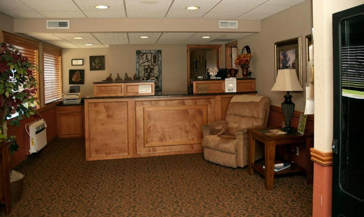 Big Bend Traveler's Inn photo 3