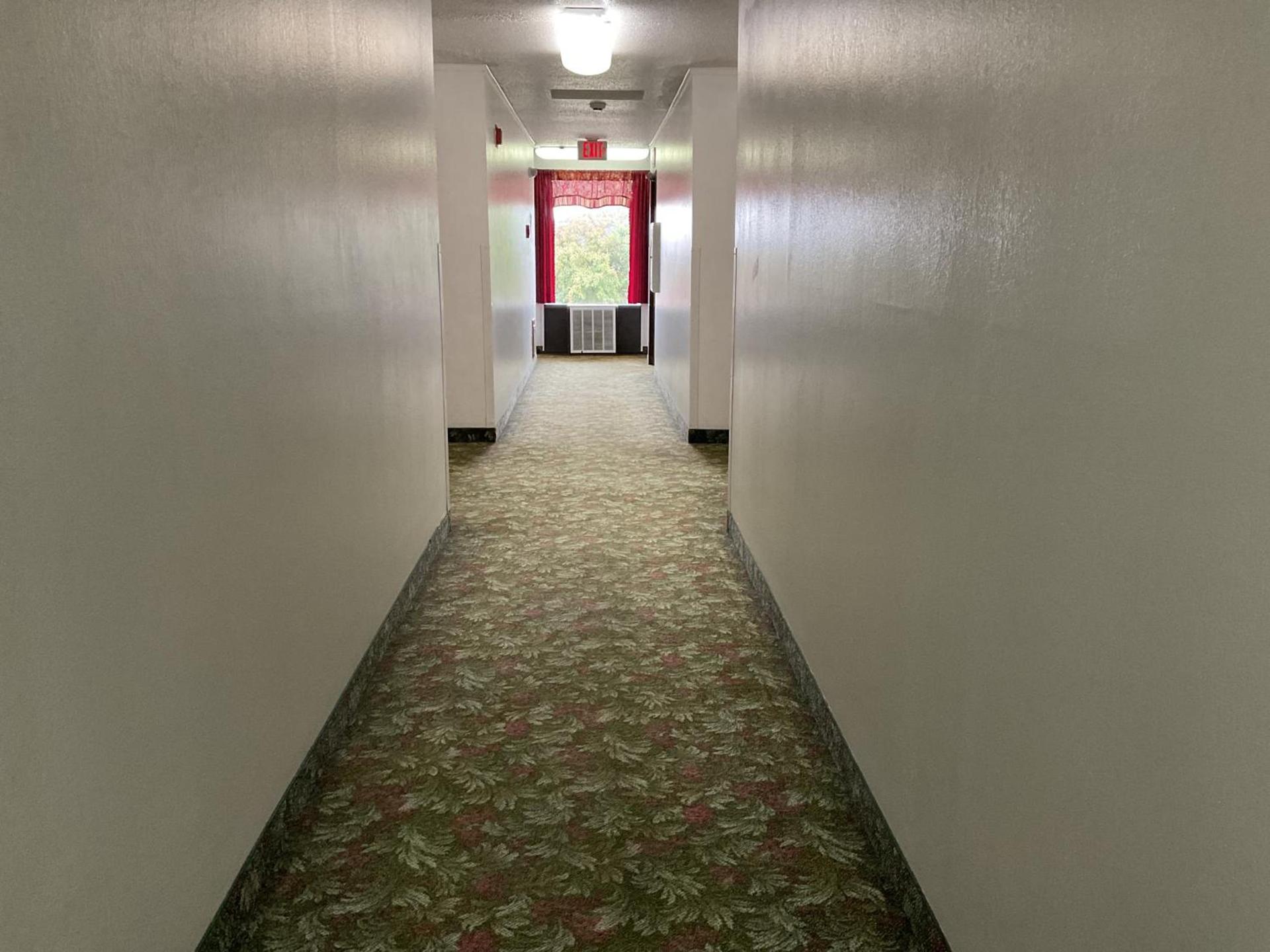 Budget Host Inn photo 25