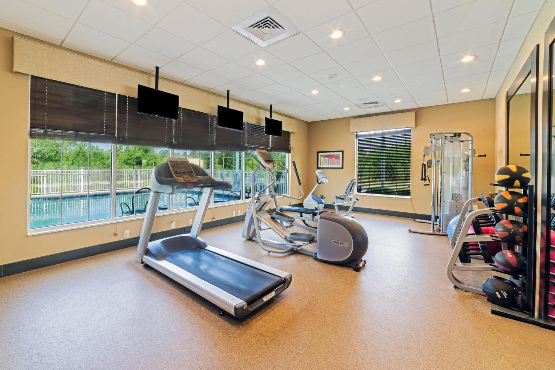 Holiday Inn Express & Suites Aiken by IHG photo 42