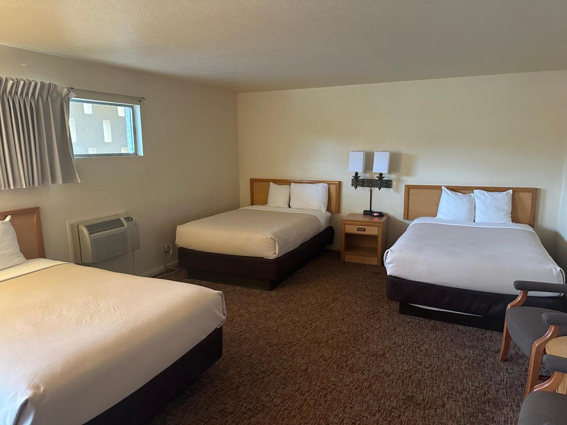 Big Bend Traveler's Inn photo 7