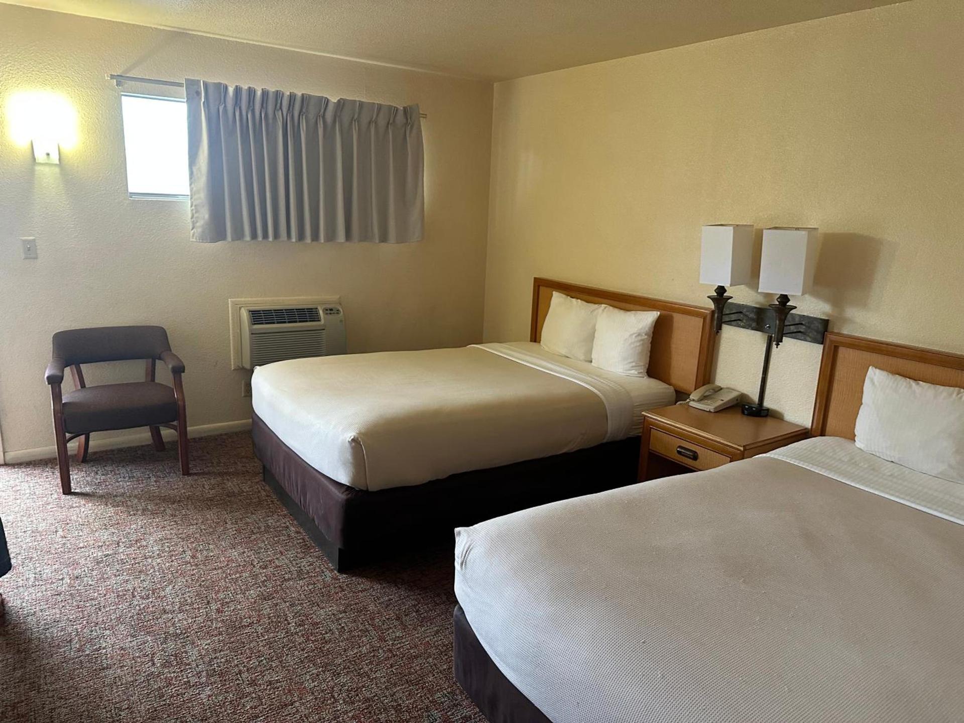 Big Bend Traveler's Inn photo 5