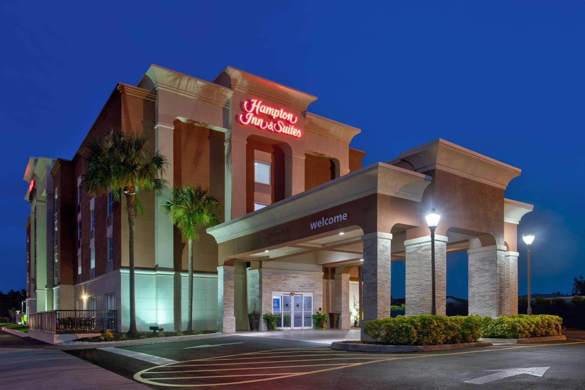 Hampton Inn & Suites Cape Coral / Fort Myers photo 3