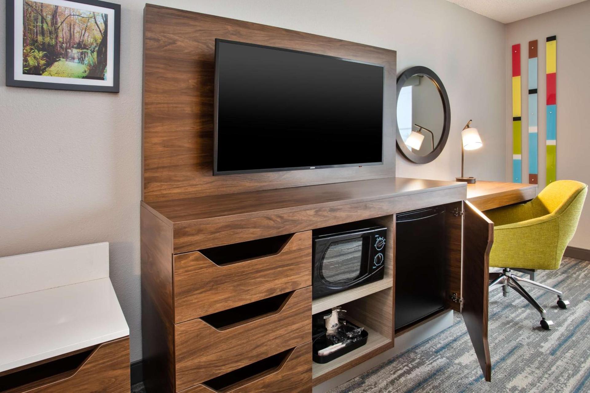 Hampton Inn & Suites Cape Coral / Fort Myers photo 31