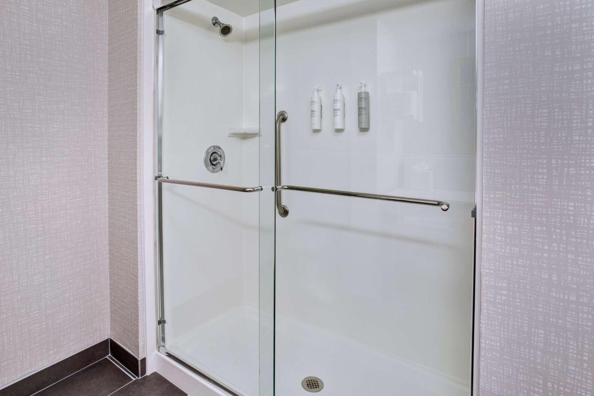 Hampton Inn & Suites Cape Coral / Fort Myers photo 32