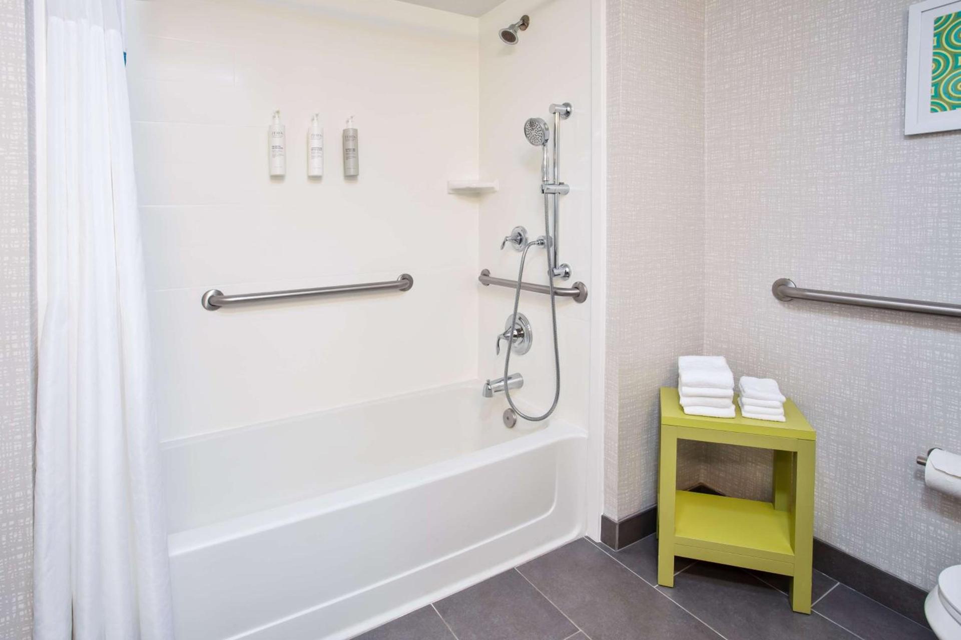 Hampton Inn & Suites Cape Coral / Fort Myers photo 37
