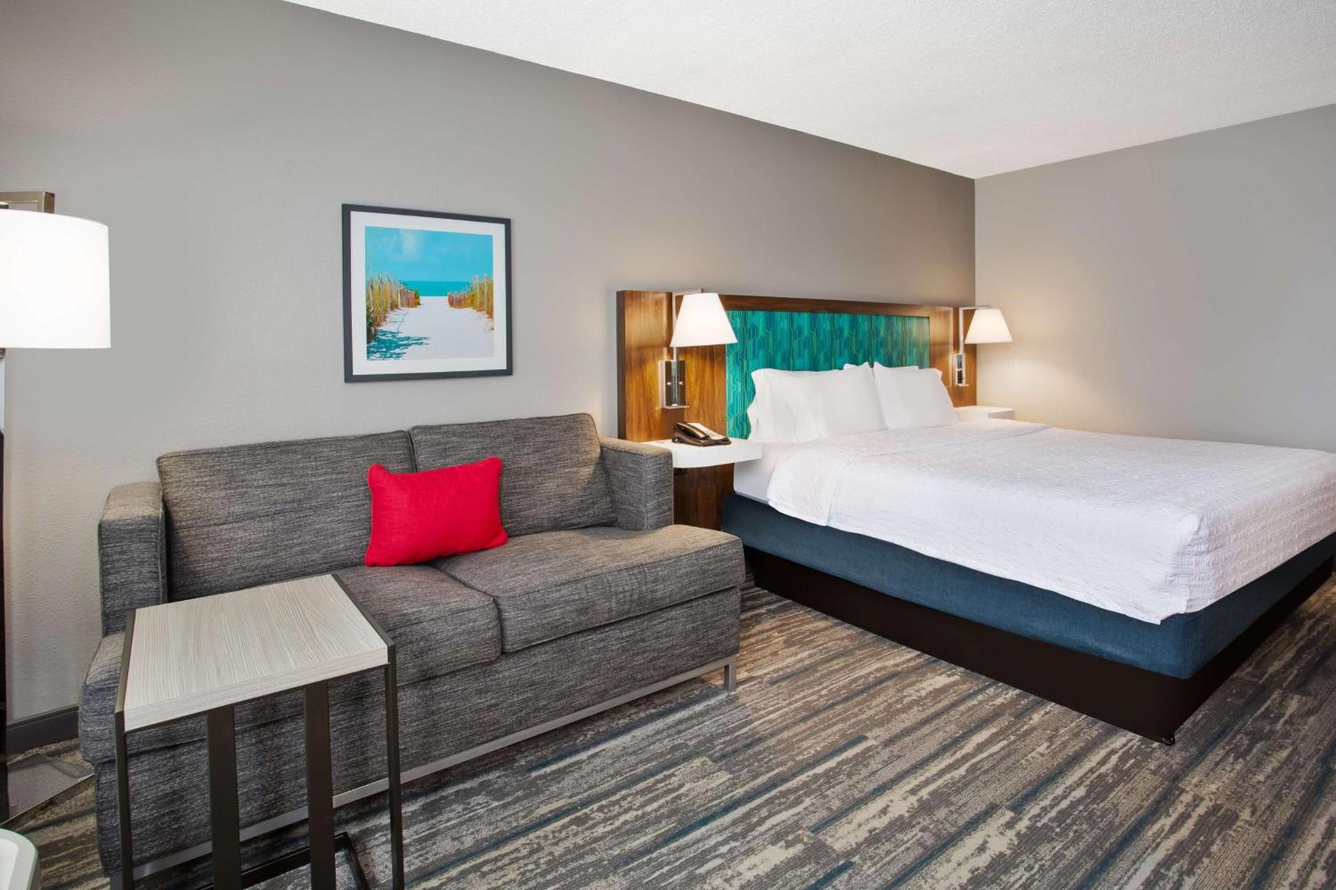 Hampton Inn & Suites Cape Coral / Fort Myers photo 39