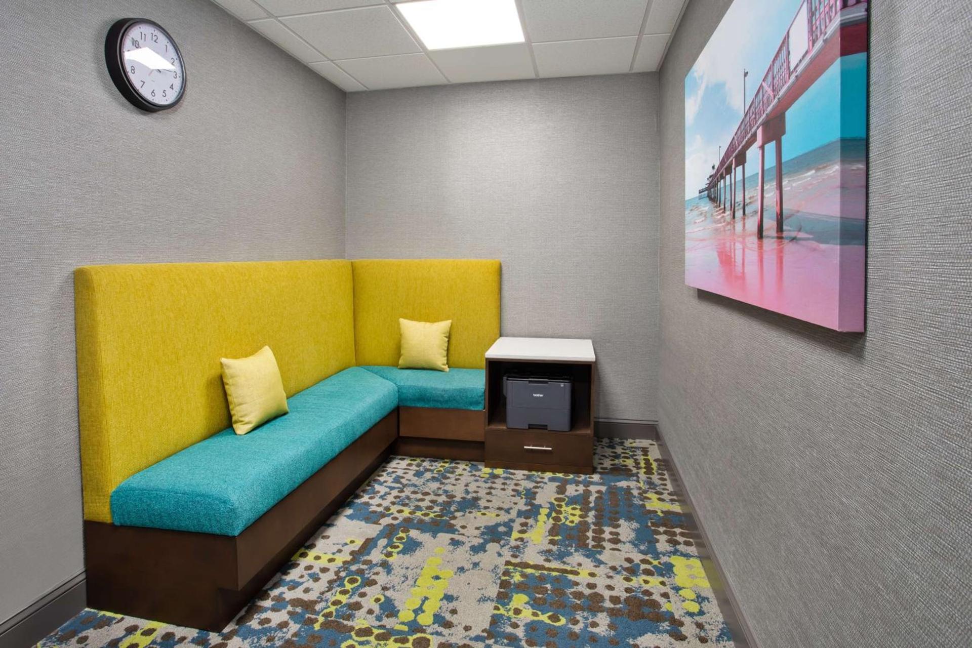 Hampton Inn & Suites Cape Coral / Fort Myers photo 44