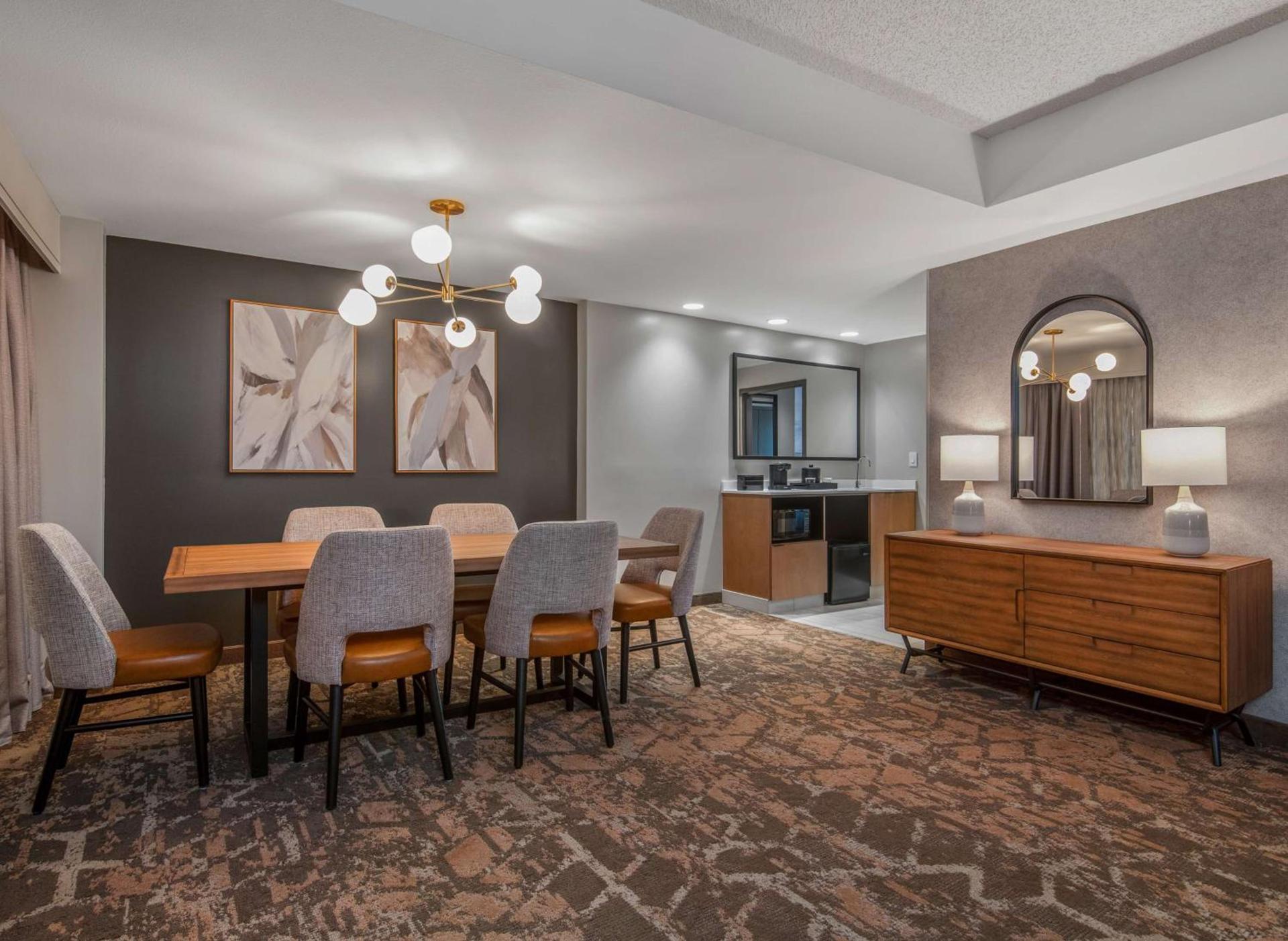 Embassy Suites by Hilton Albuquerque photo 49
