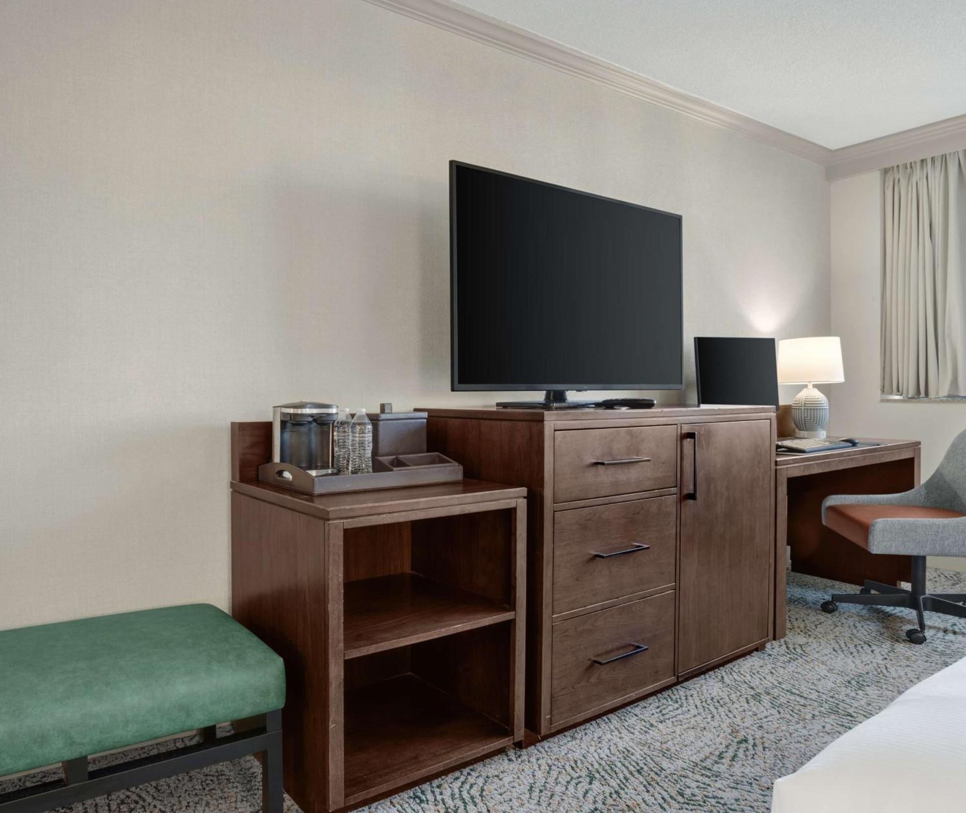 Hilton Arlington National Landing photo 35