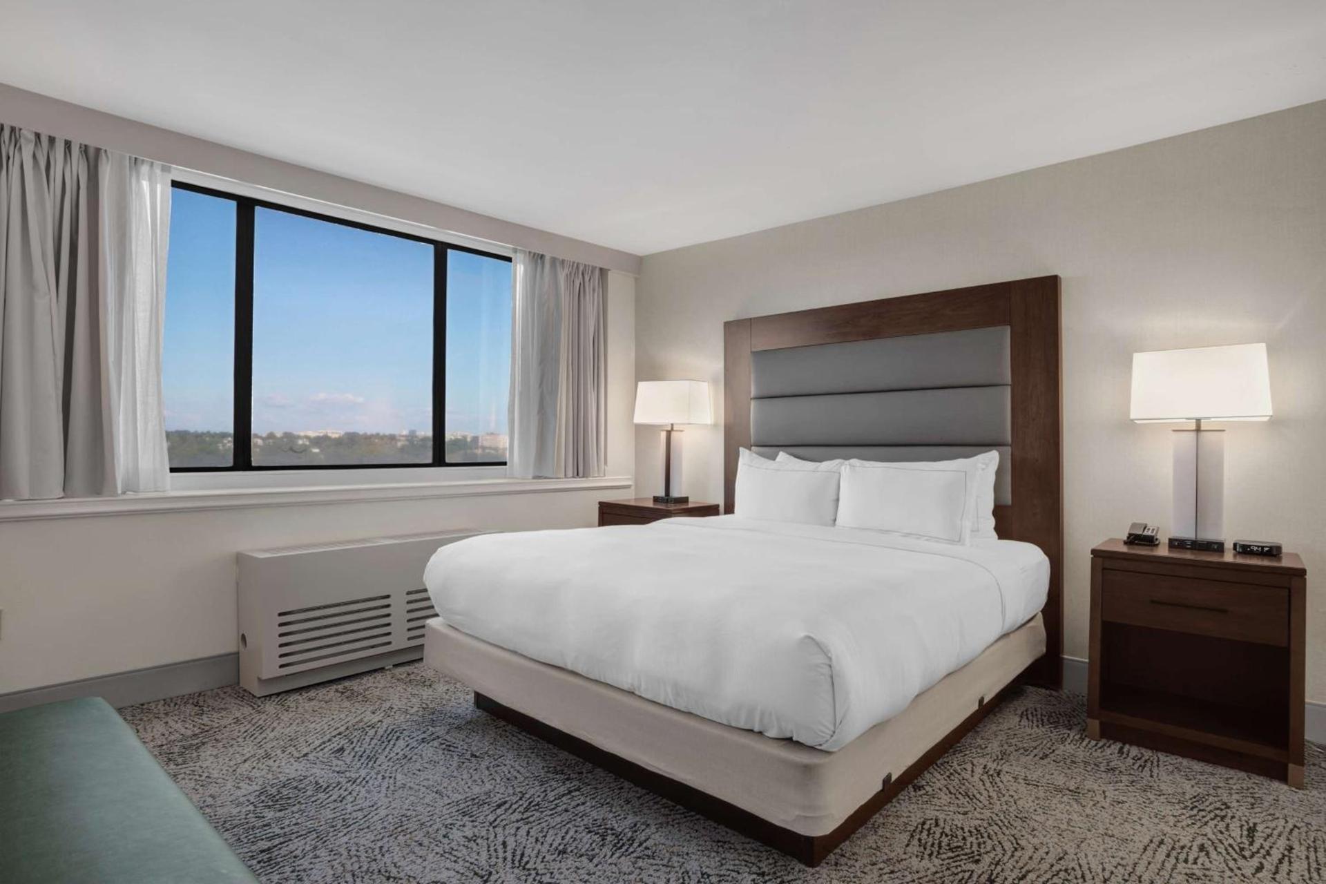 Hilton Arlington National Landing photo 36