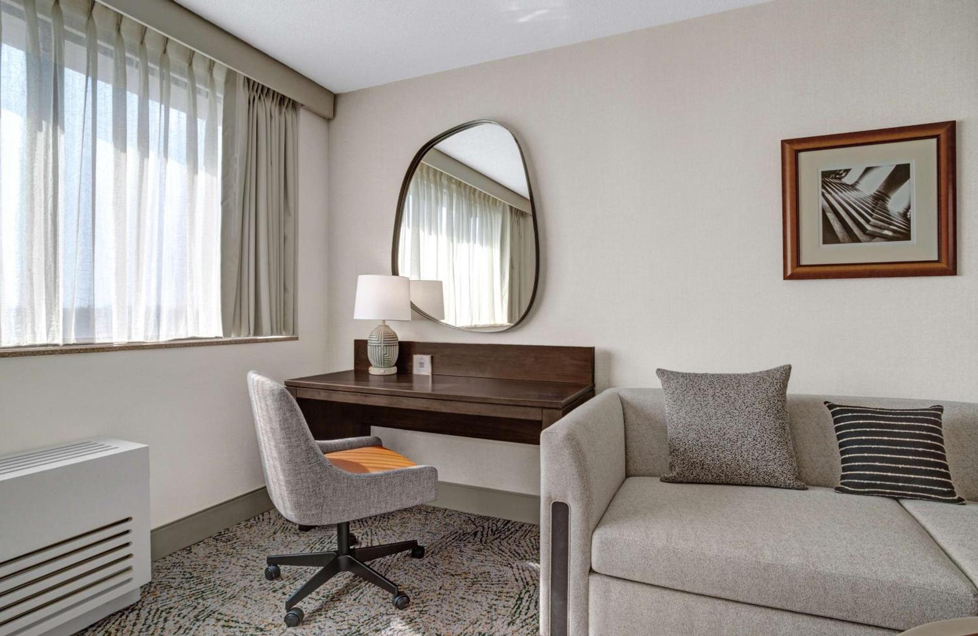 Hilton Arlington National Landing photo 38