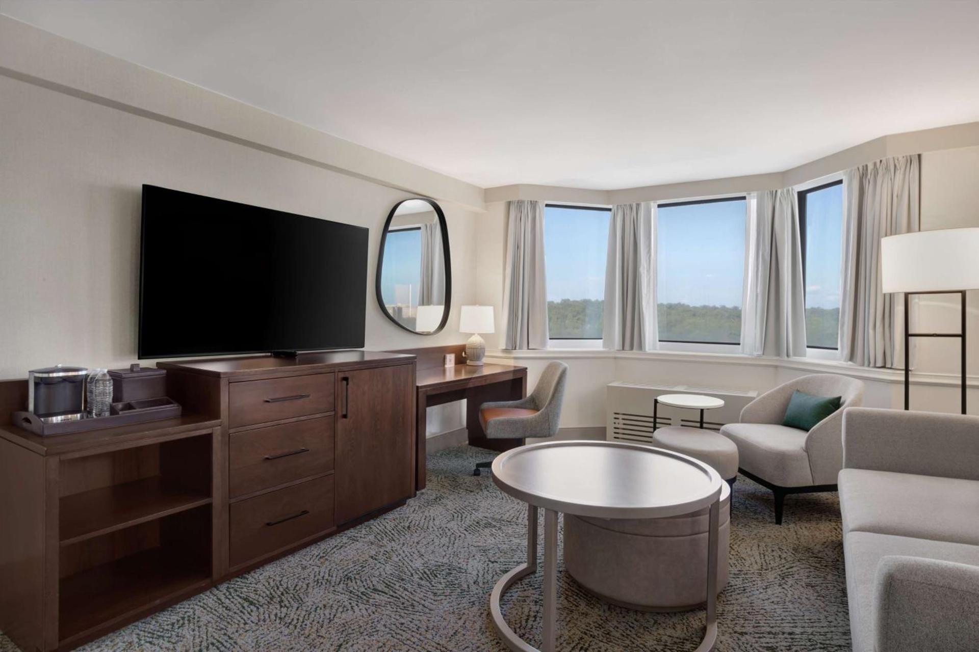 Hilton Arlington National Landing photo 40