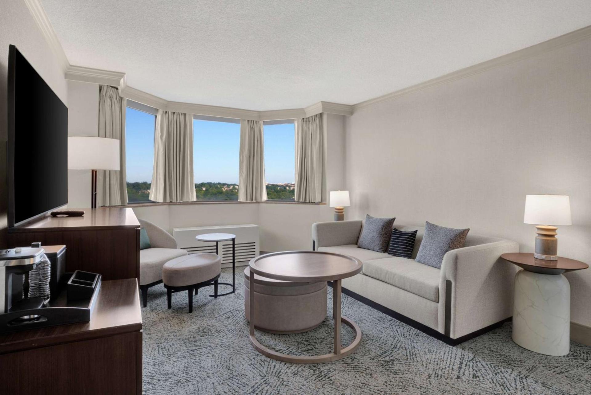 Hilton Arlington National Landing photo 42