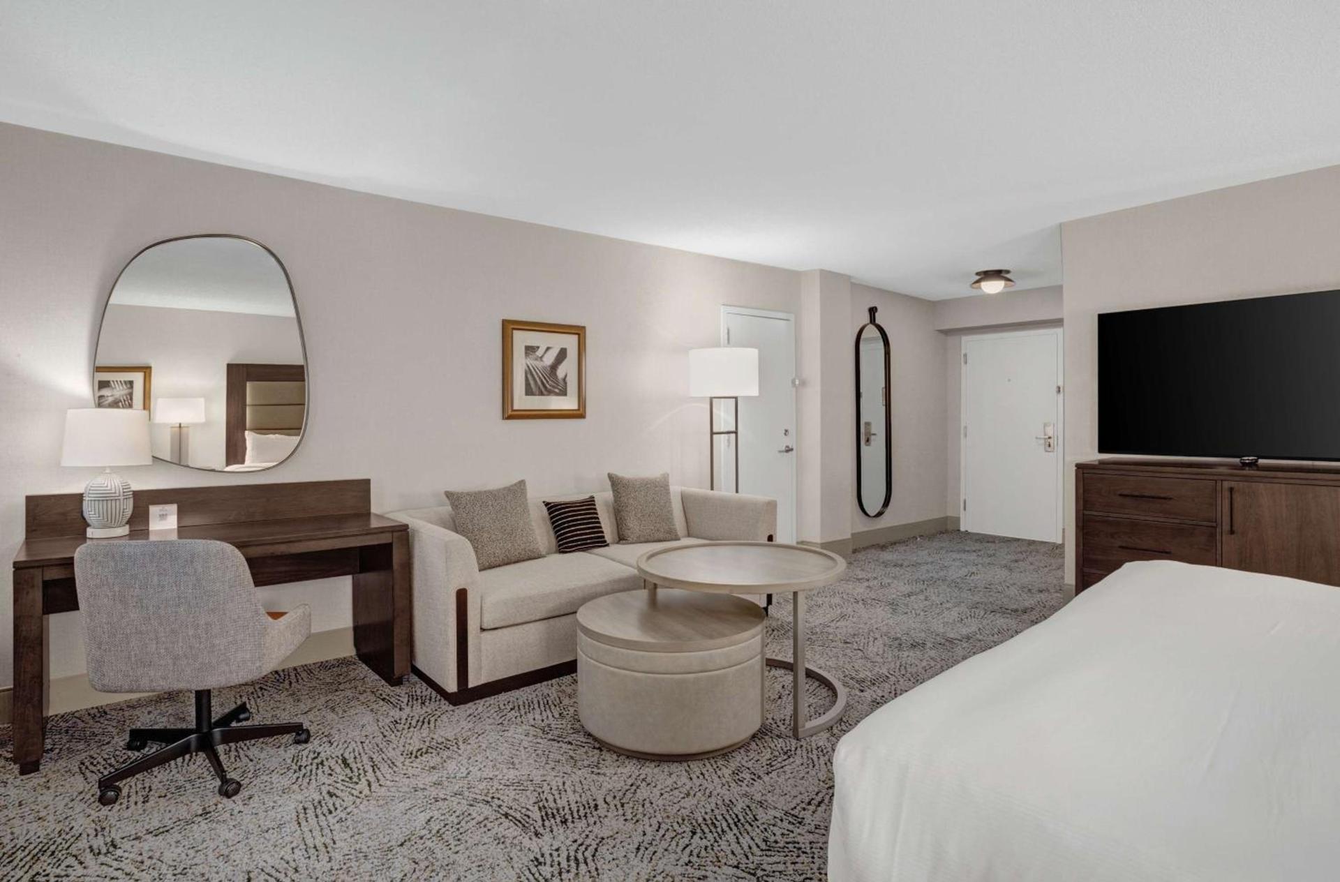 Hilton Arlington National Landing photo 48