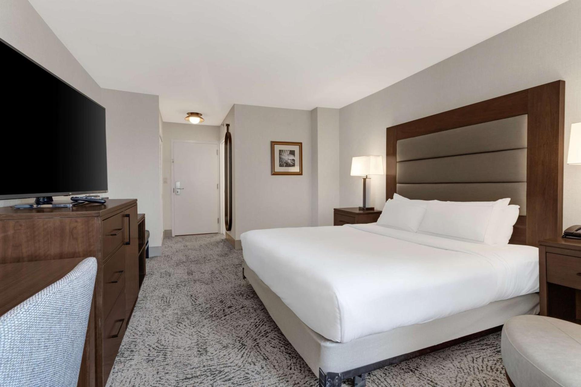 Hilton Arlington National Landing photo 70