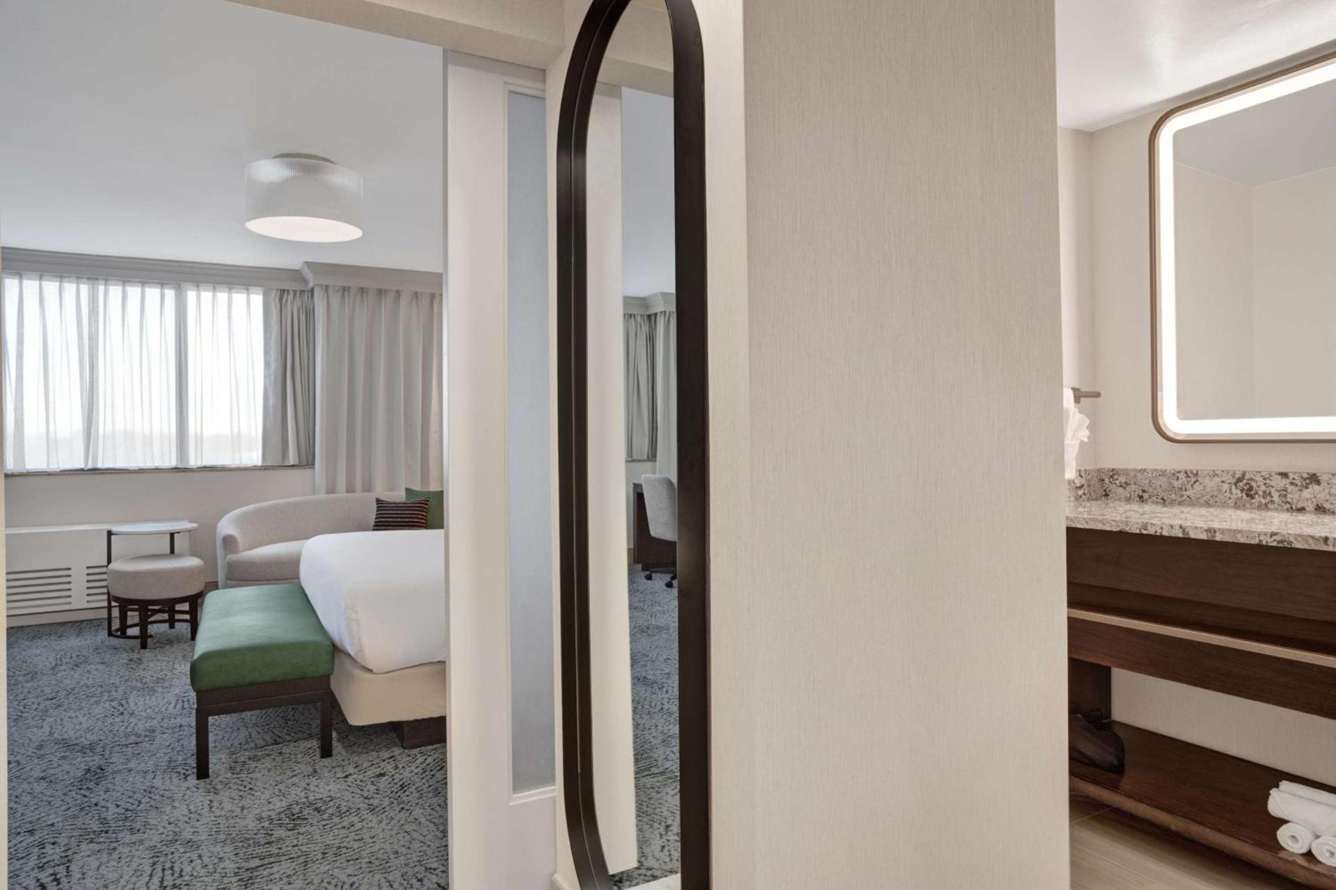 Hilton Arlington National Landing photo 71