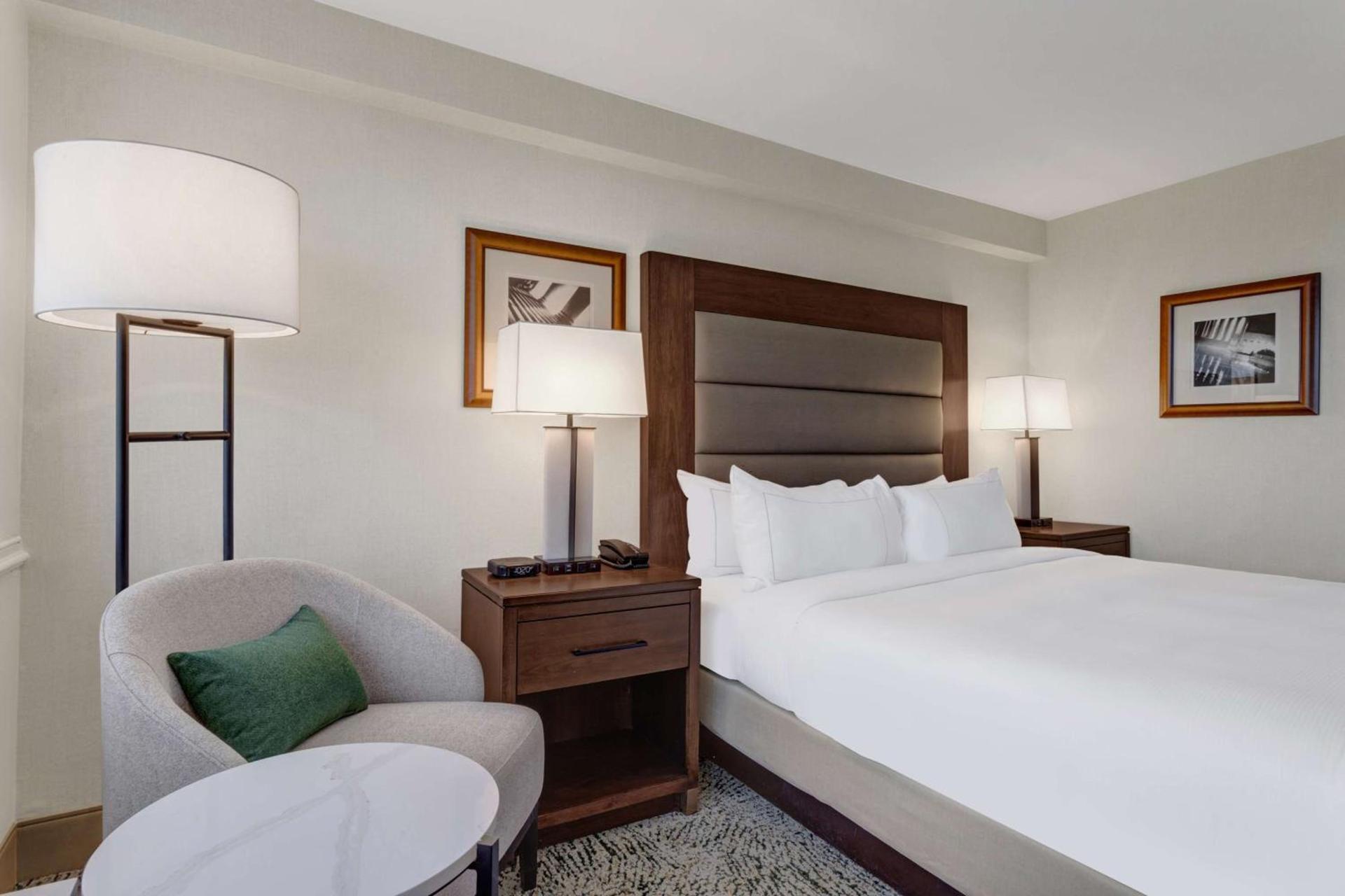 Hilton Arlington National Landing photo 73