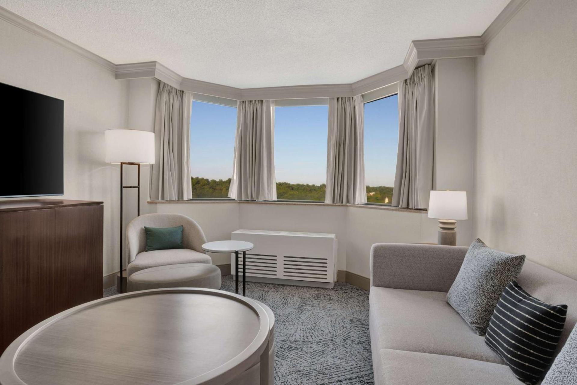 Hilton Arlington National Landing photo 75
