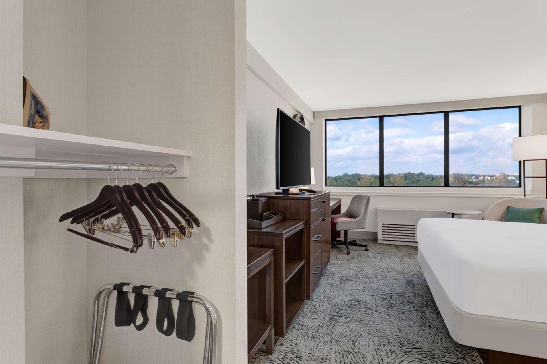Hilton Arlington National Landing photo 80