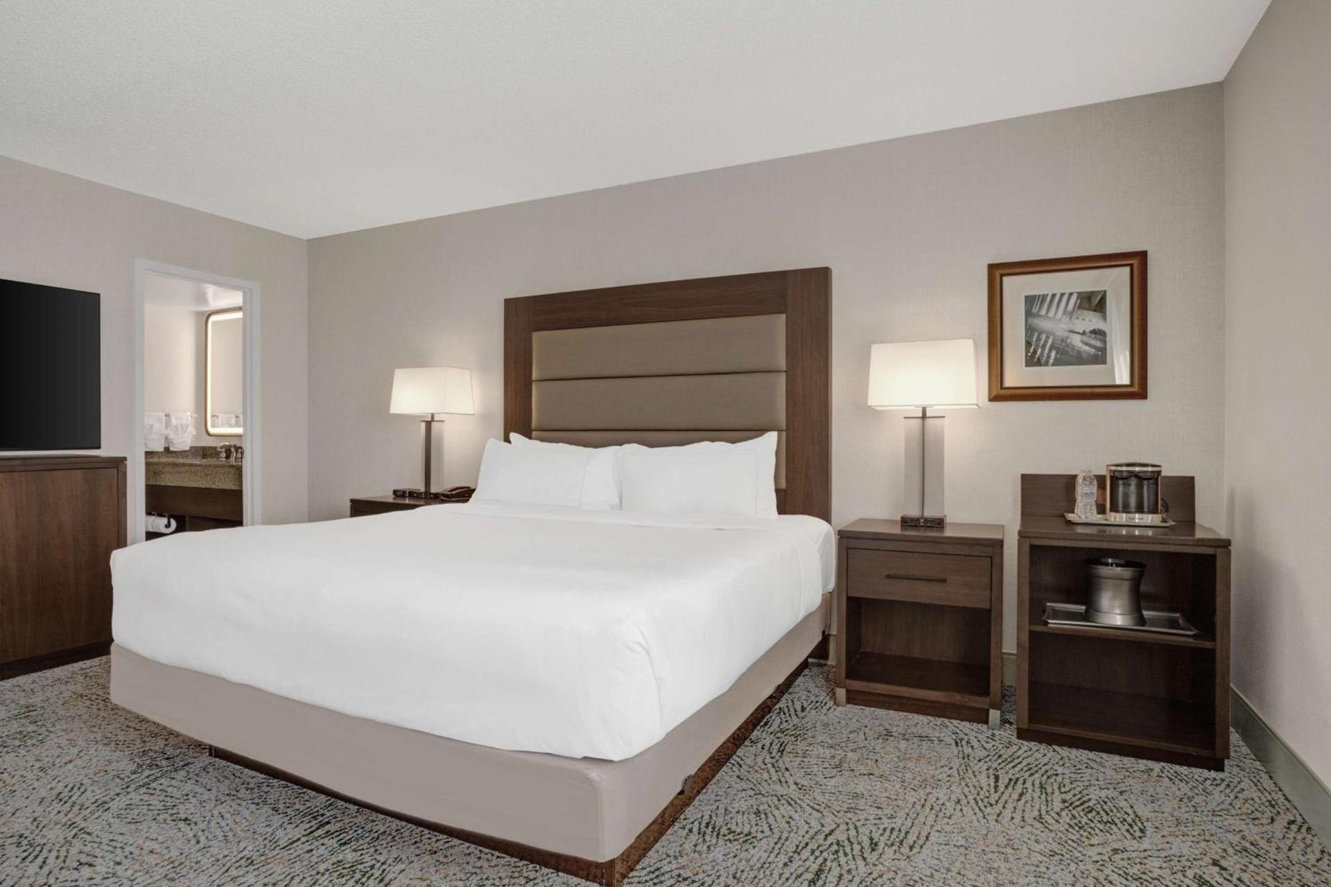 Hilton Arlington National Landing photo 79