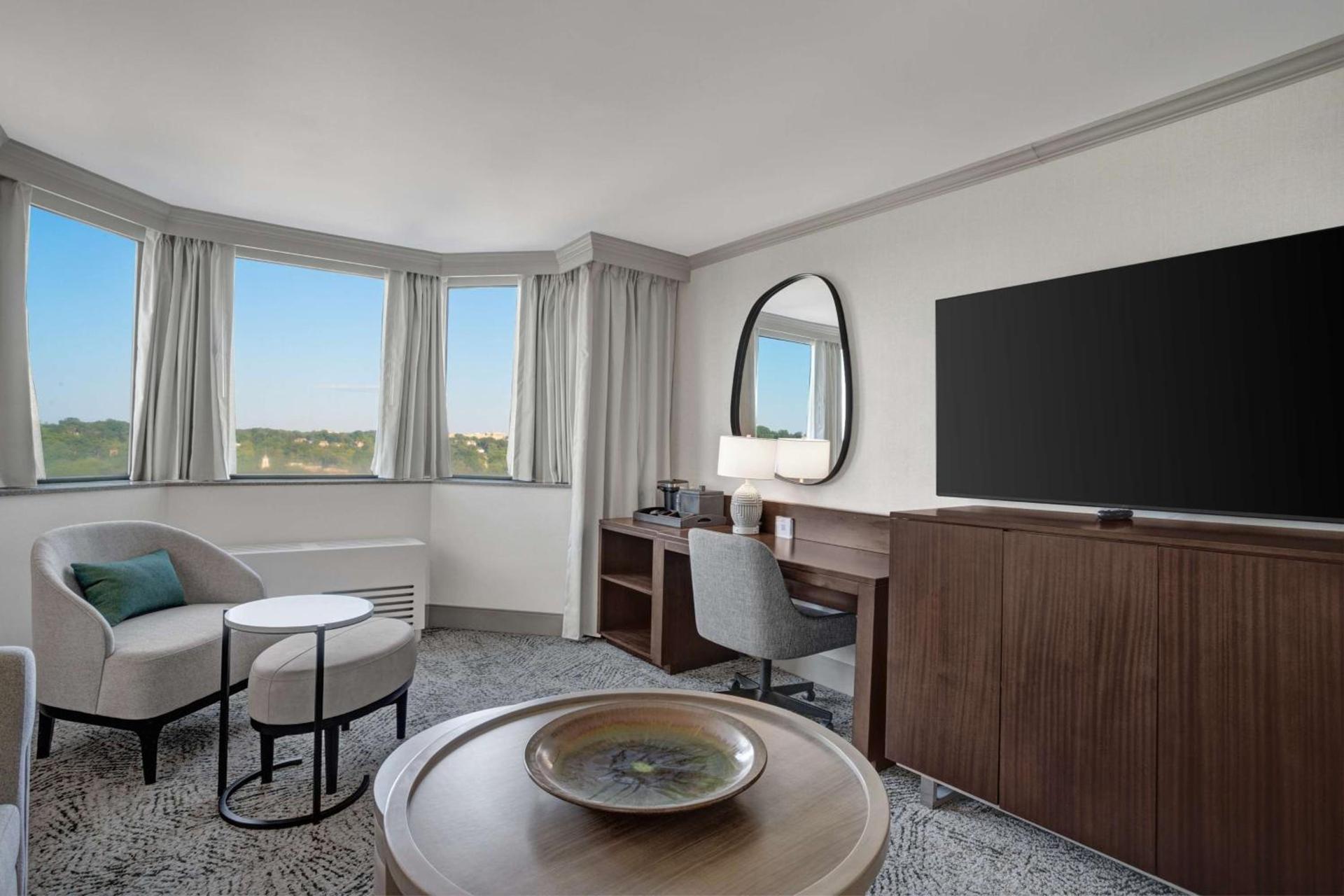 Hilton Arlington National Landing photo 84