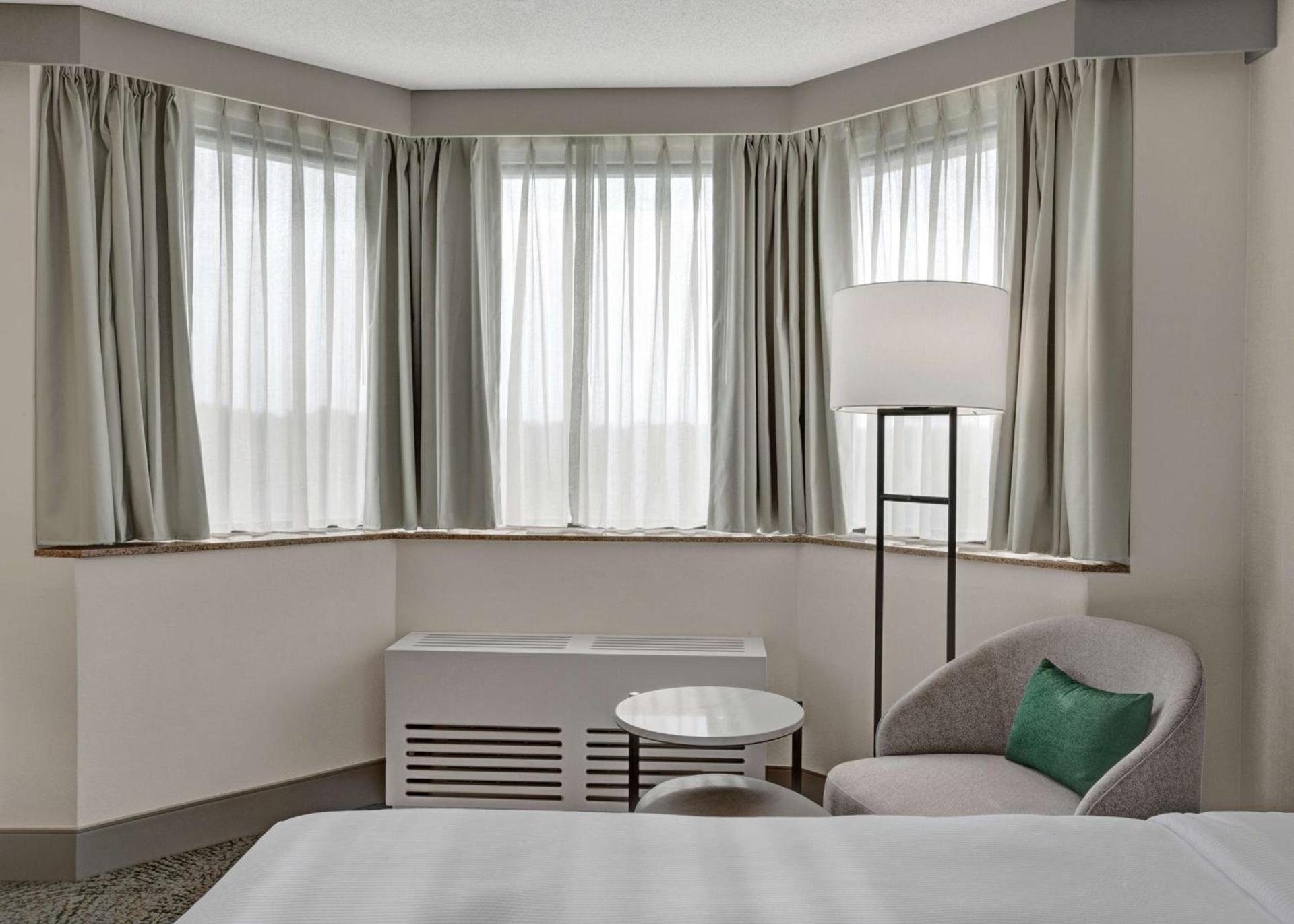 Hilton Arlington National Landing photo 83