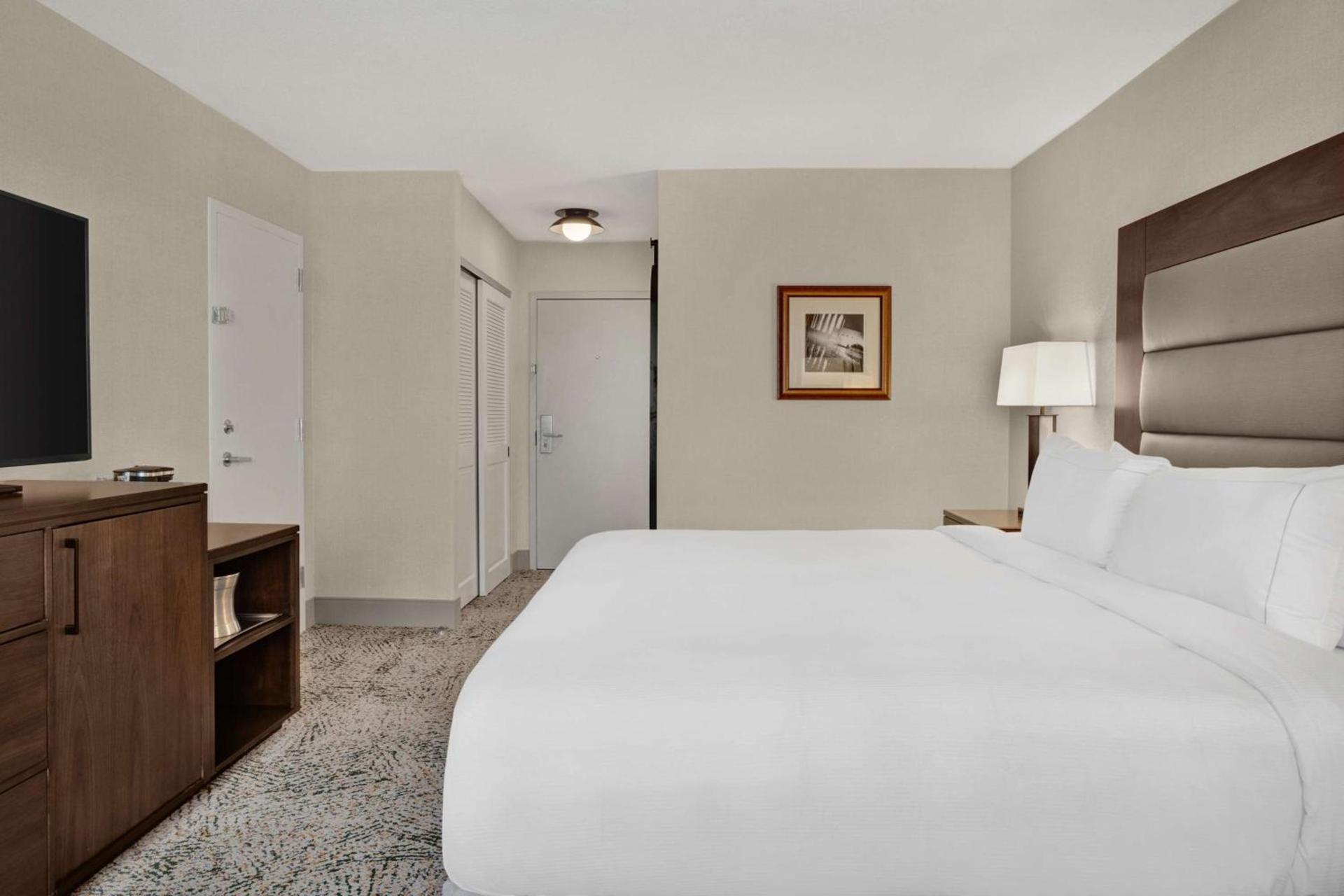 Hilton Arlington National Landing photo 86