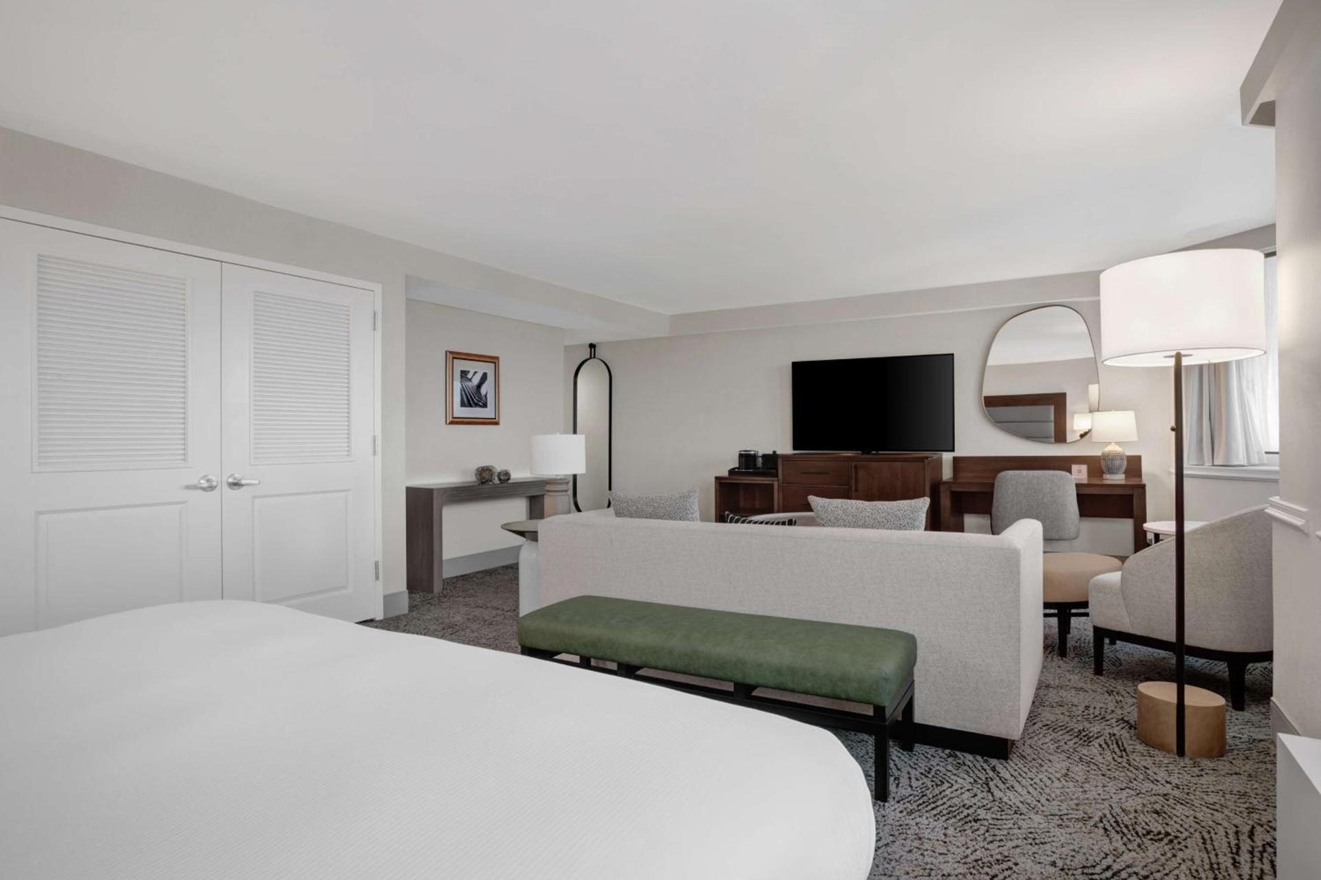 Hilton Arlington National Landing photo 100