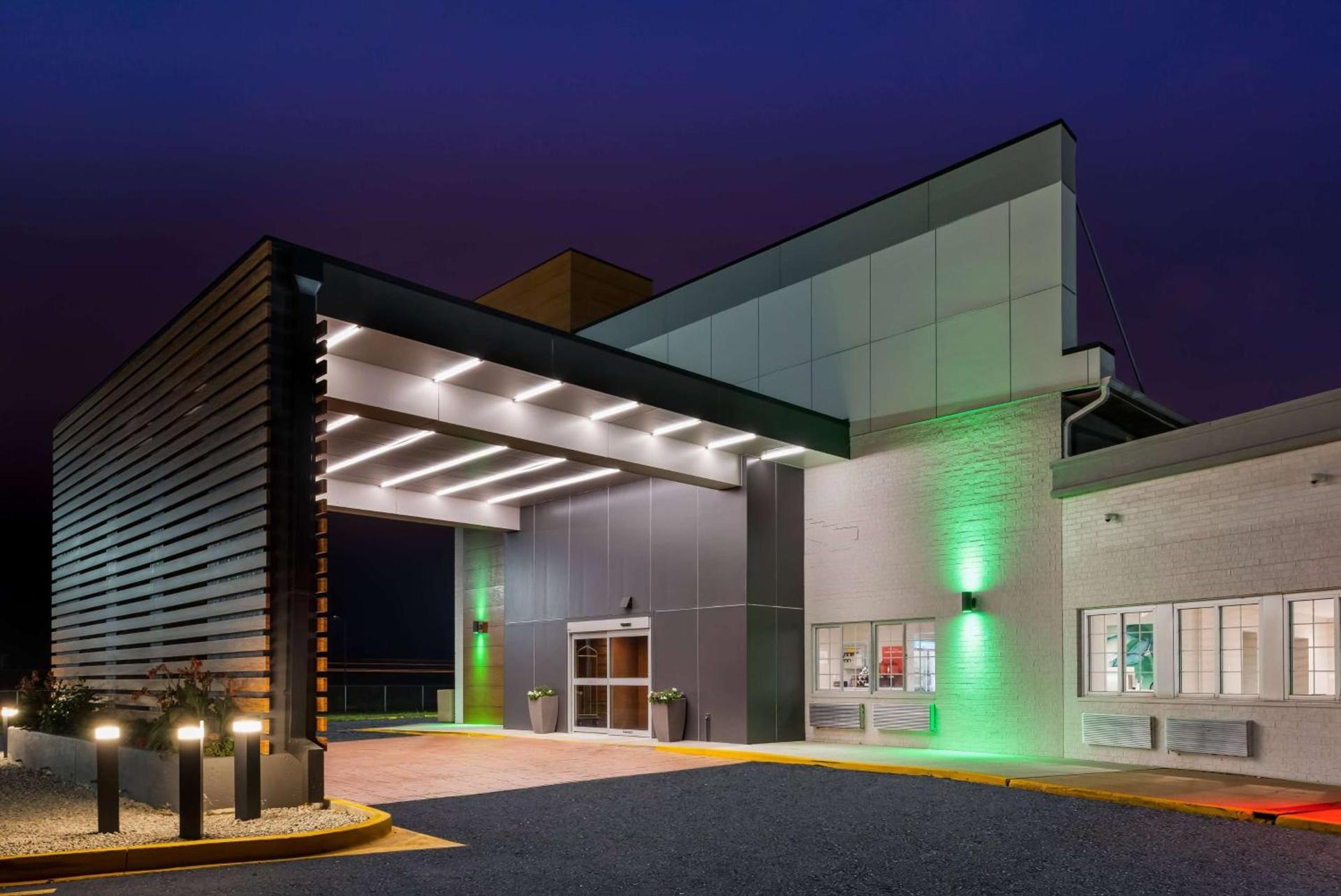 Wyndham Garden Ankeny photo 9