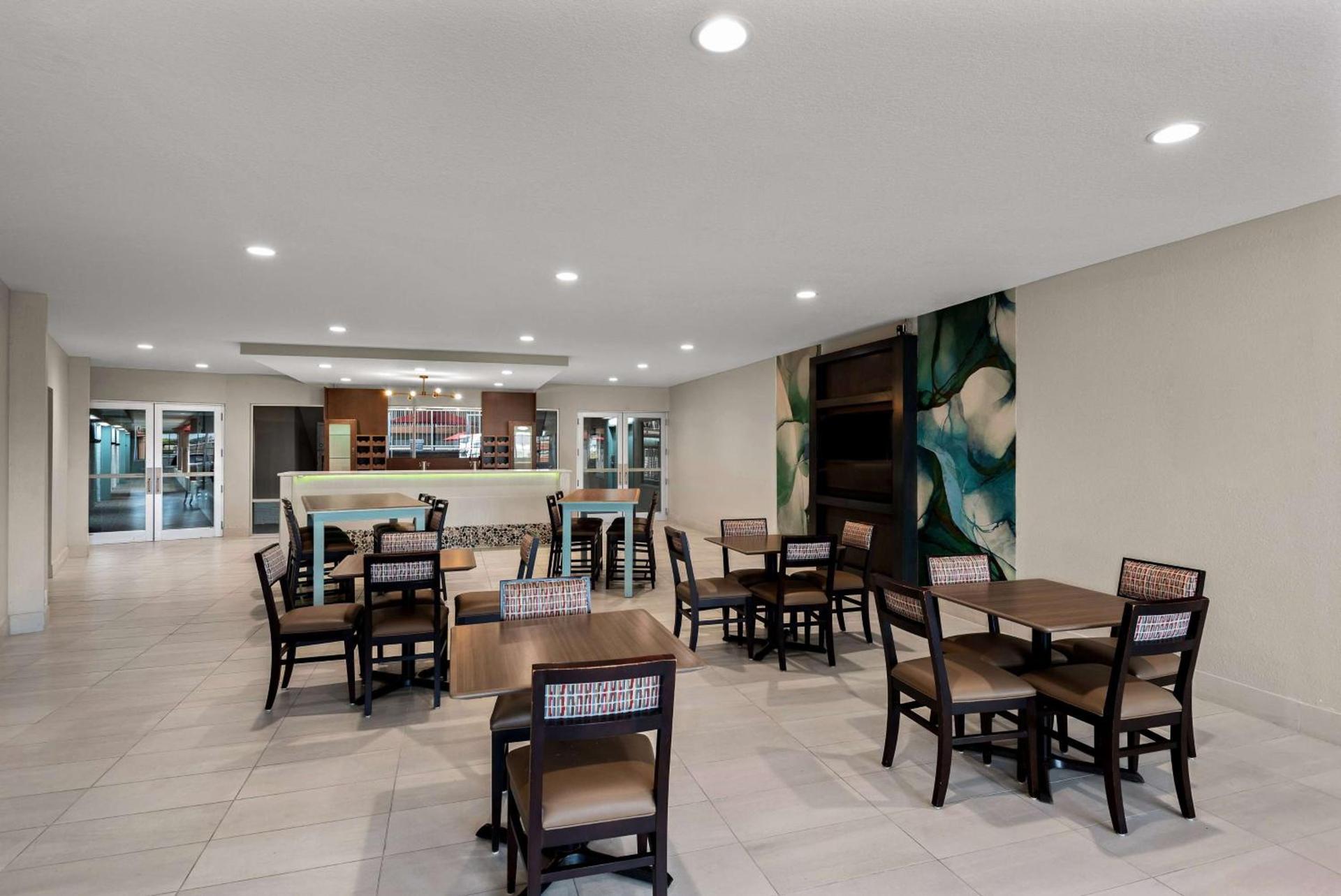 Wyndham Garden Ankeny photo 16
