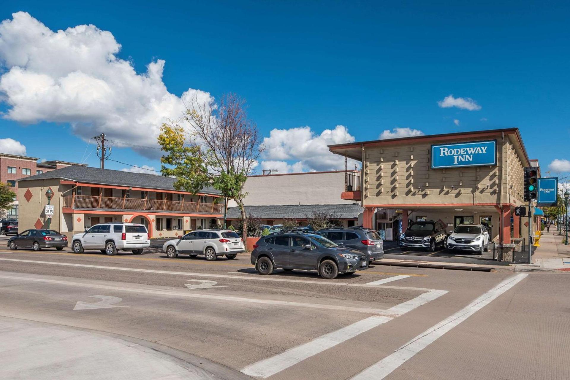 Rodeway Inn Flagstaff-Downtown photo 1