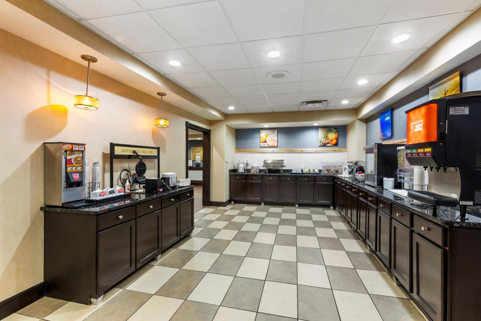 Comfort Inn, Cleveland South - Richfield photo 10