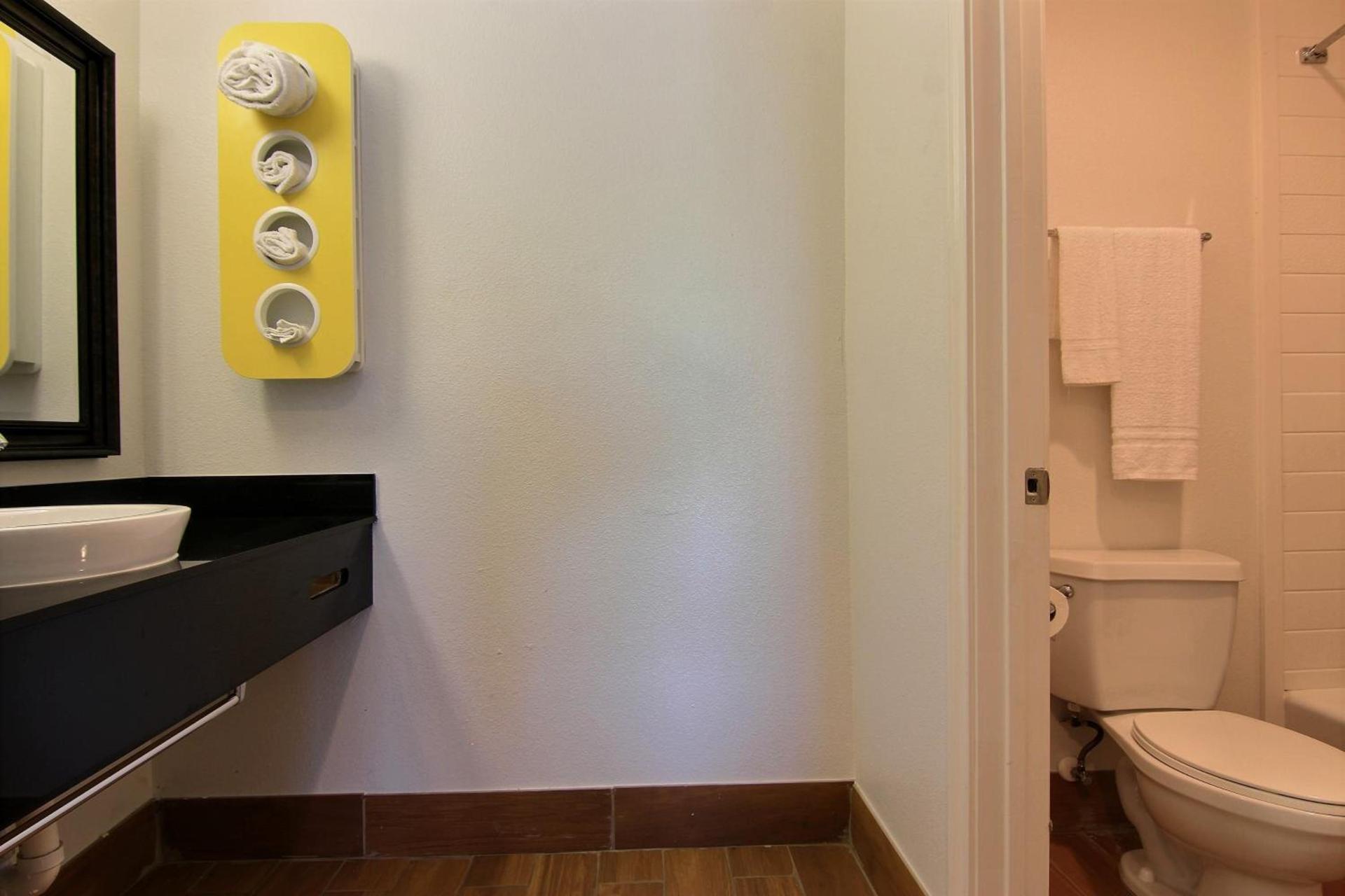 Motel 6-Rockport, TX photo 54