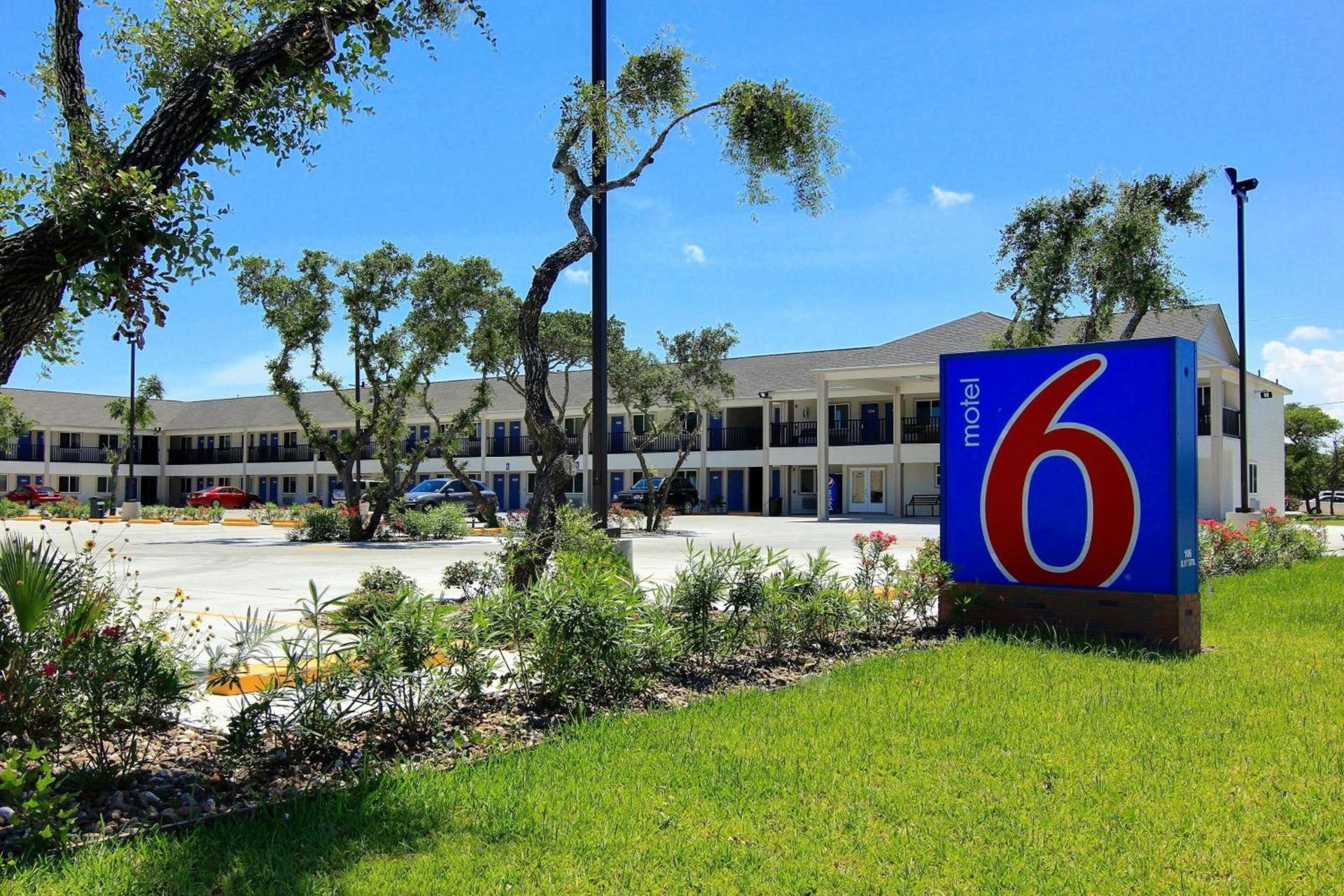 Motel 6-Rockport, TX photo 28