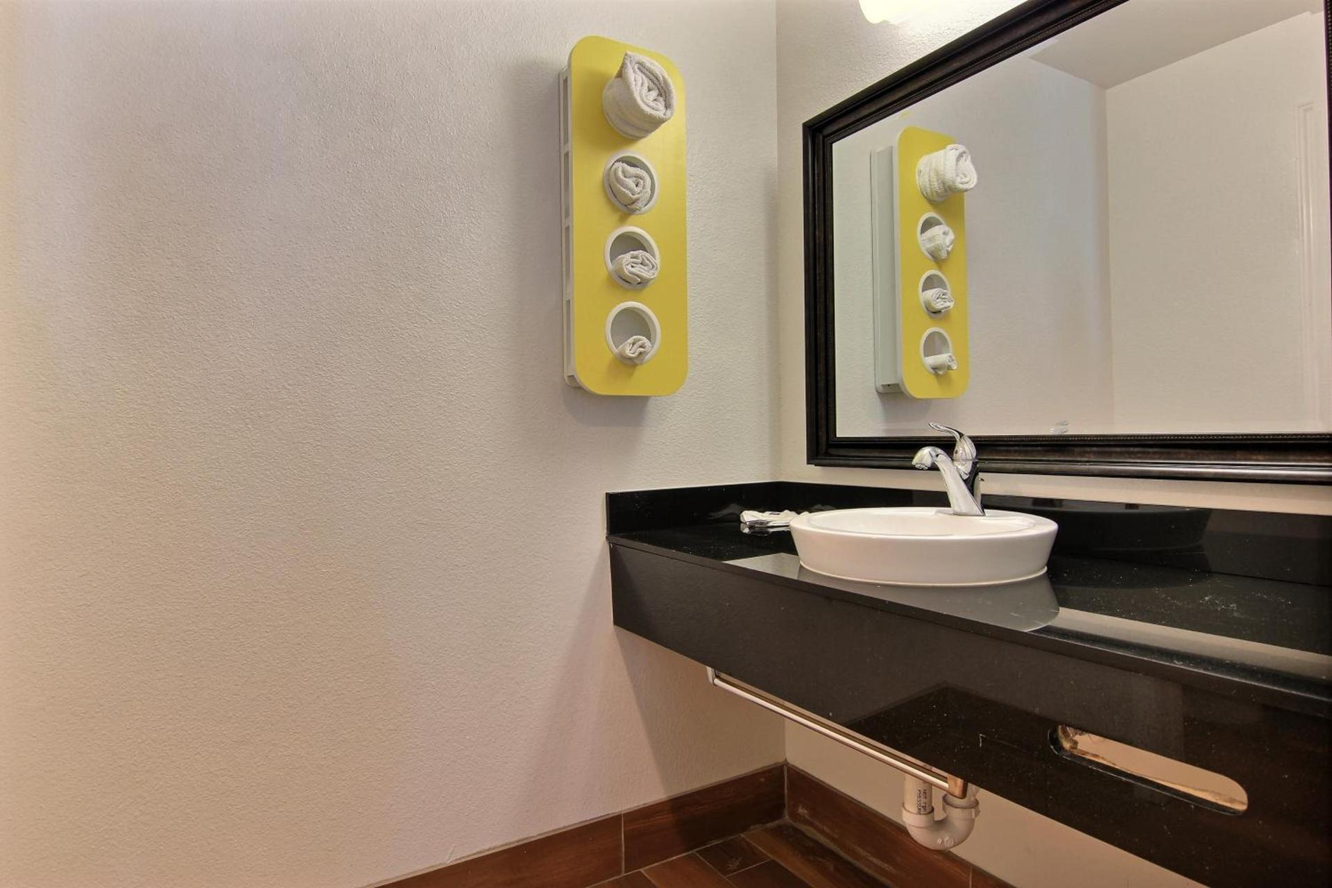 Motel 6-Rockport, TX photo 55