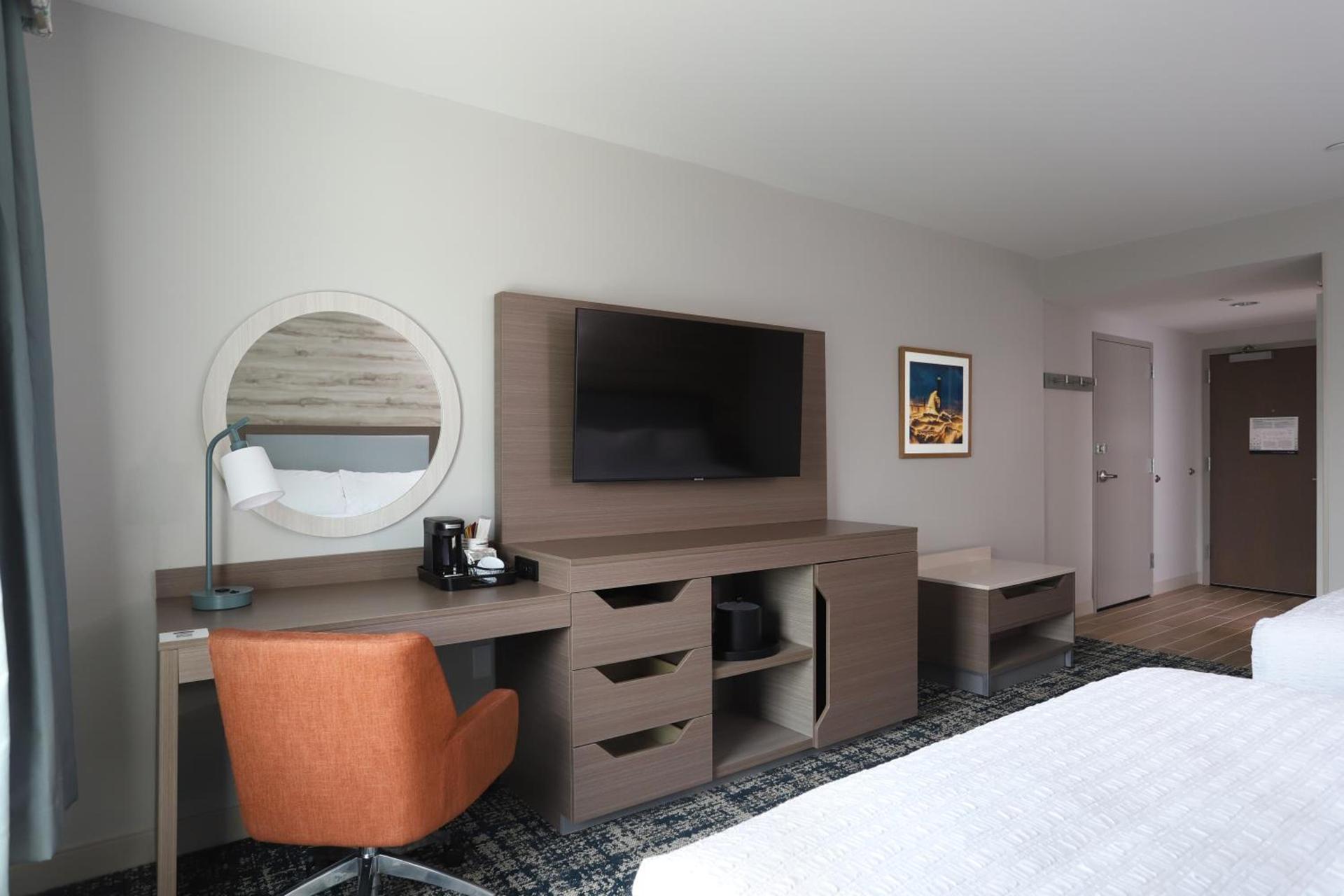 Hampton Inn & Suites Manistee, Mi photo 45
