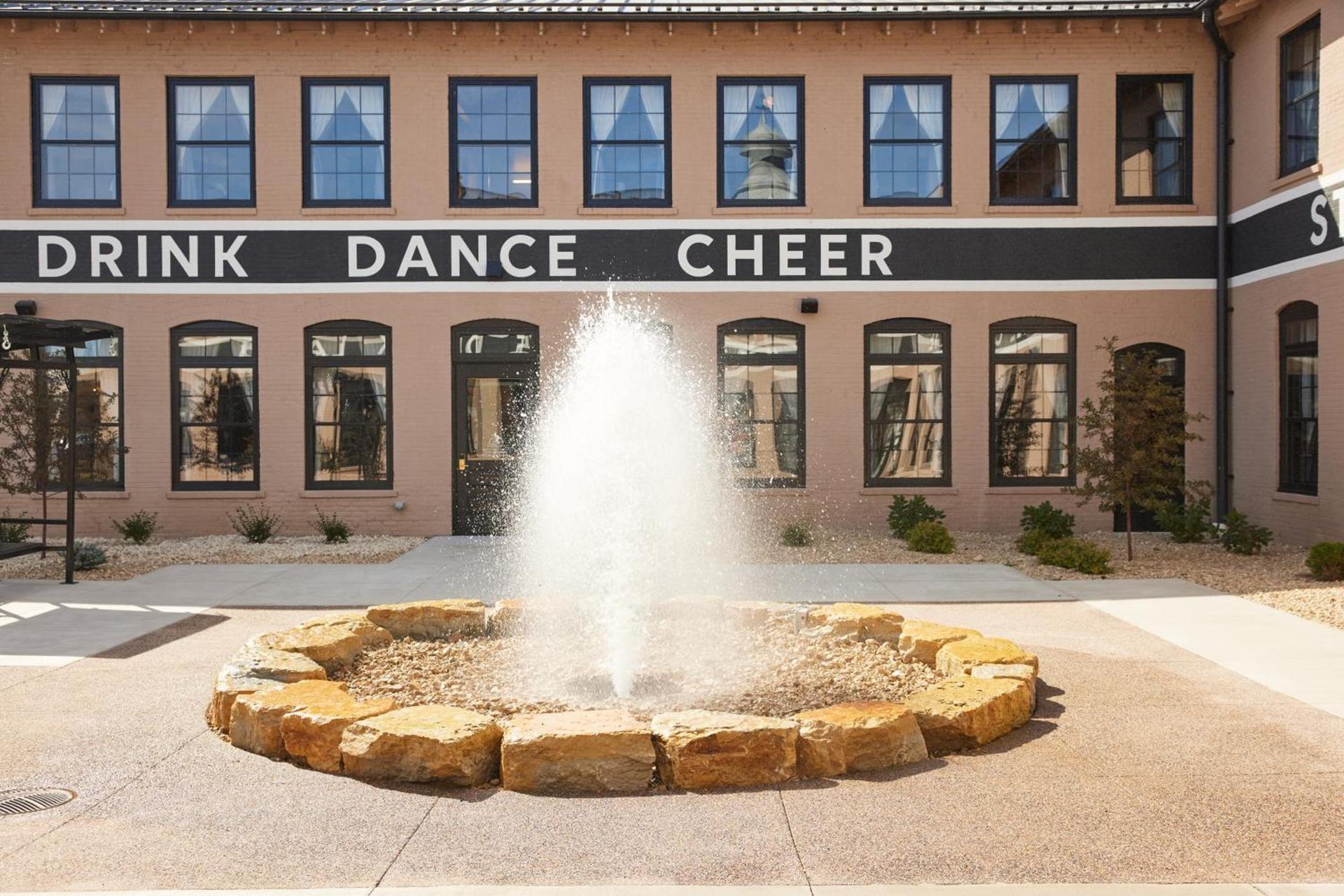 The Confluence Hotel photo 25