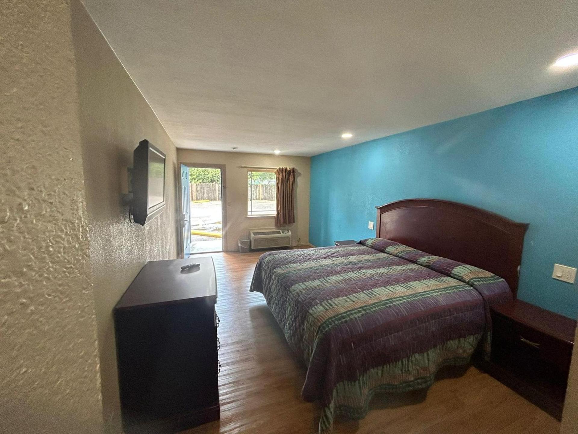 Blue Star inn photo 43
