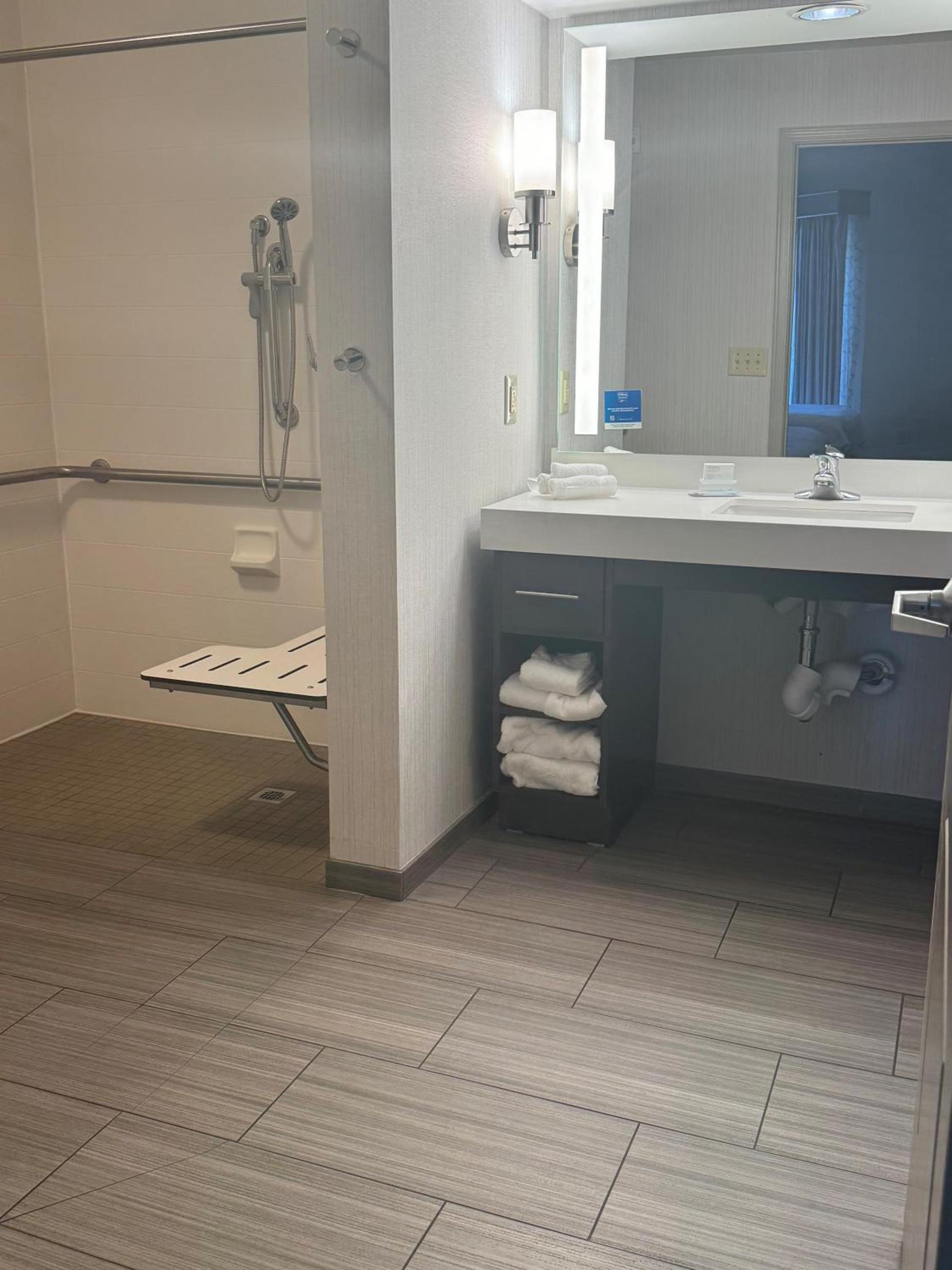 Homewood Suites by Hilton Saint Louis-Chesterfield photo 11