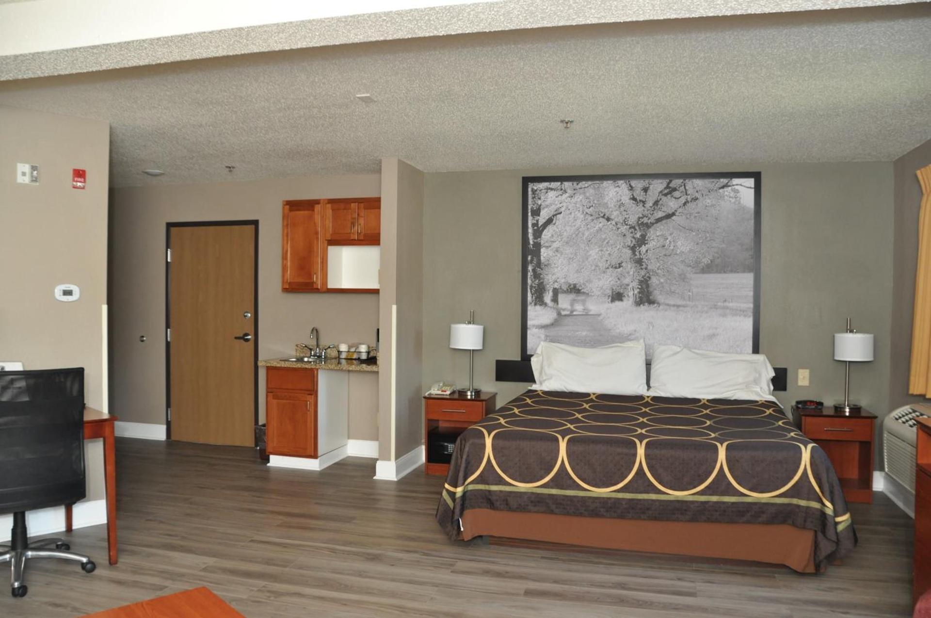 Super 8 by Wyndham Clearfield photo 90