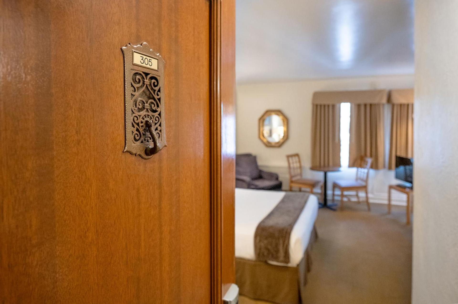The Baroness Hotel photo 15