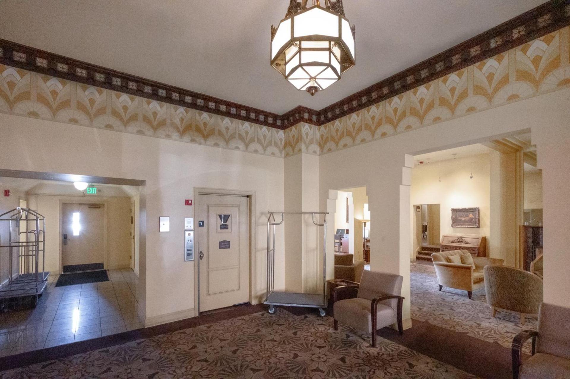 The Baroness Hotel photo 38