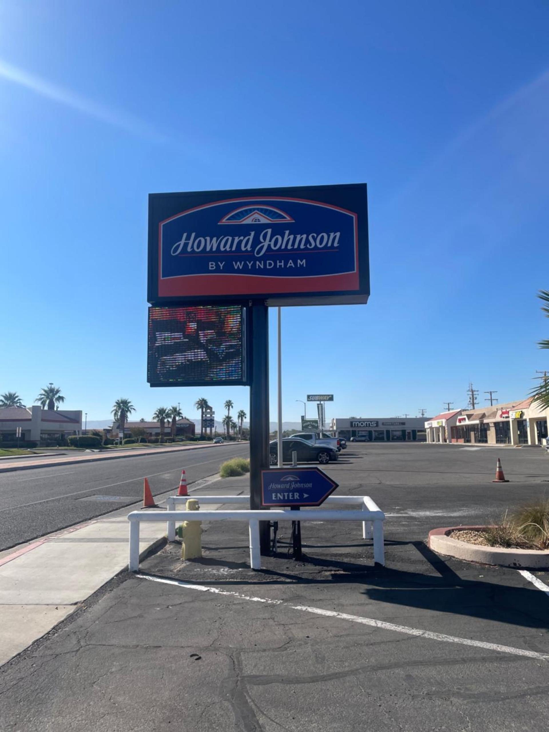 Howard Johnson by Wyndham Ridgecrest, CA photo 47