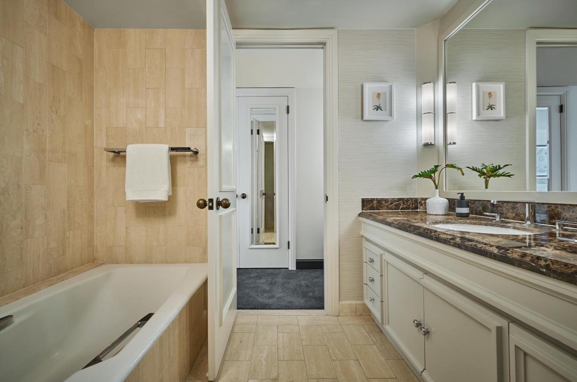 Pendry Newport Beach photo 10