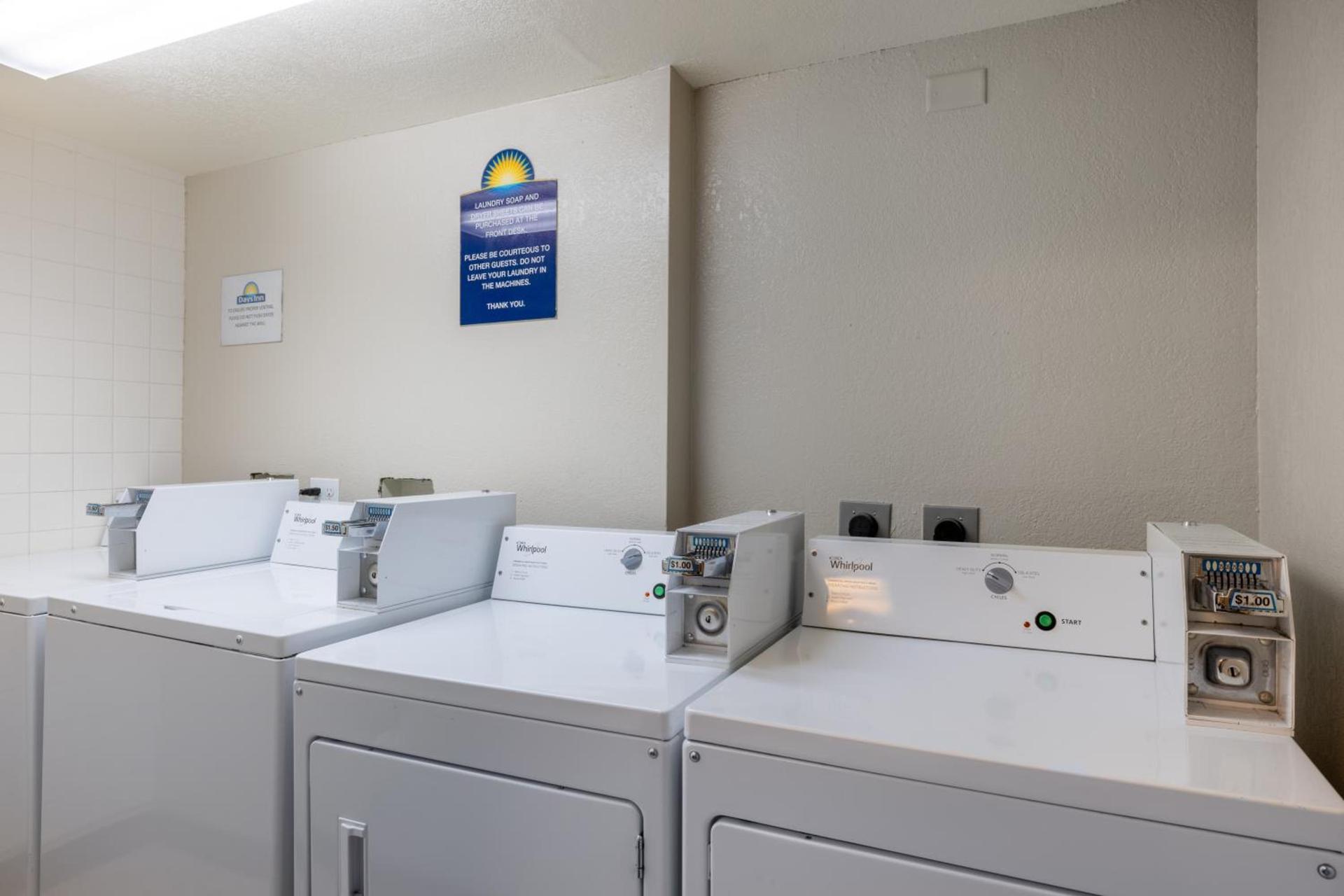 Days Inn by Wyndham Casper photo 56